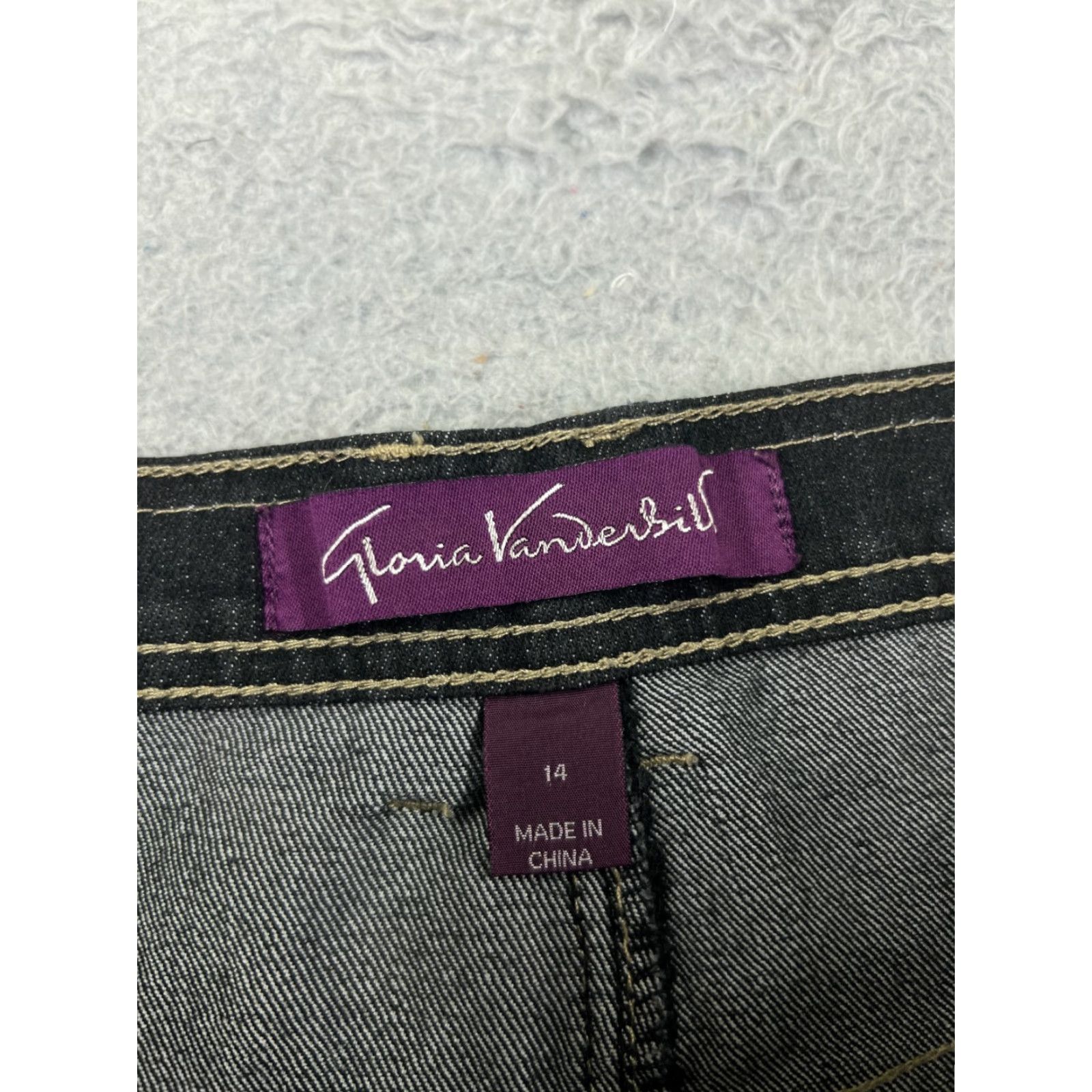 Gloria Vanderbilt Gloria Vanderbilt Shorts Womens 14 Black Cutoff Denim Jean Cotton Blend 32x13 Size 36" / US 14 / IT 50 - 7 Thumbnail
