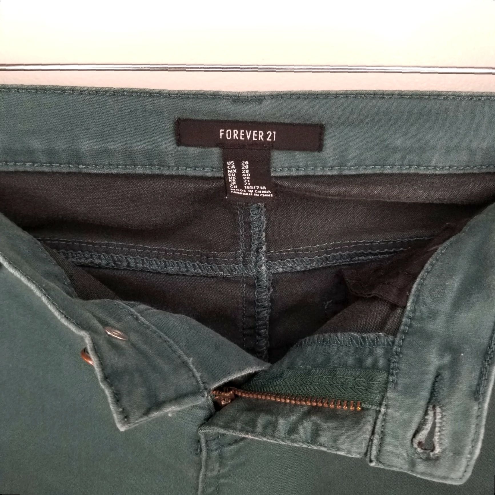 Forever 21 FOREVER 21 Green Skinny Jeans Womens Size 28 Regular Size 28" / US 6 / IT 42 - 3 Thumbnail
