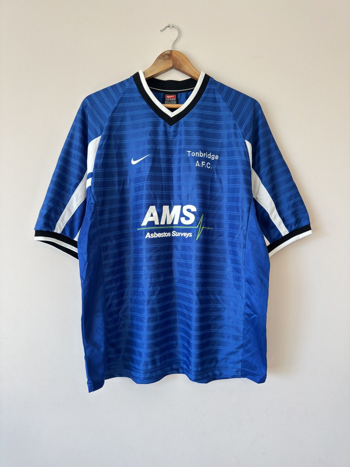 Nike Vintage Tonbridge Angels AFC 00’s Nike Home Soccer Jersey Size US L / EU 52-54 / 3 - 1 Thumbnail