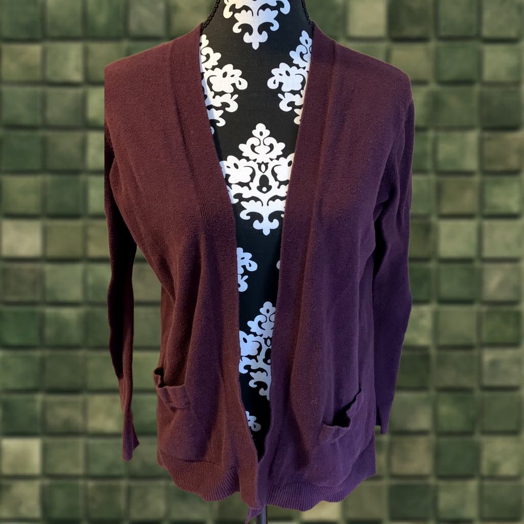 Gap VINTAGE Gap Womens Open Front Cardigan Maroon SZ S Cardigan Womens Maroon Open Front Long Sleeve Solid Pattern Slouchy Open Size S / US 4 / IT 40 - 1 Thumbnail