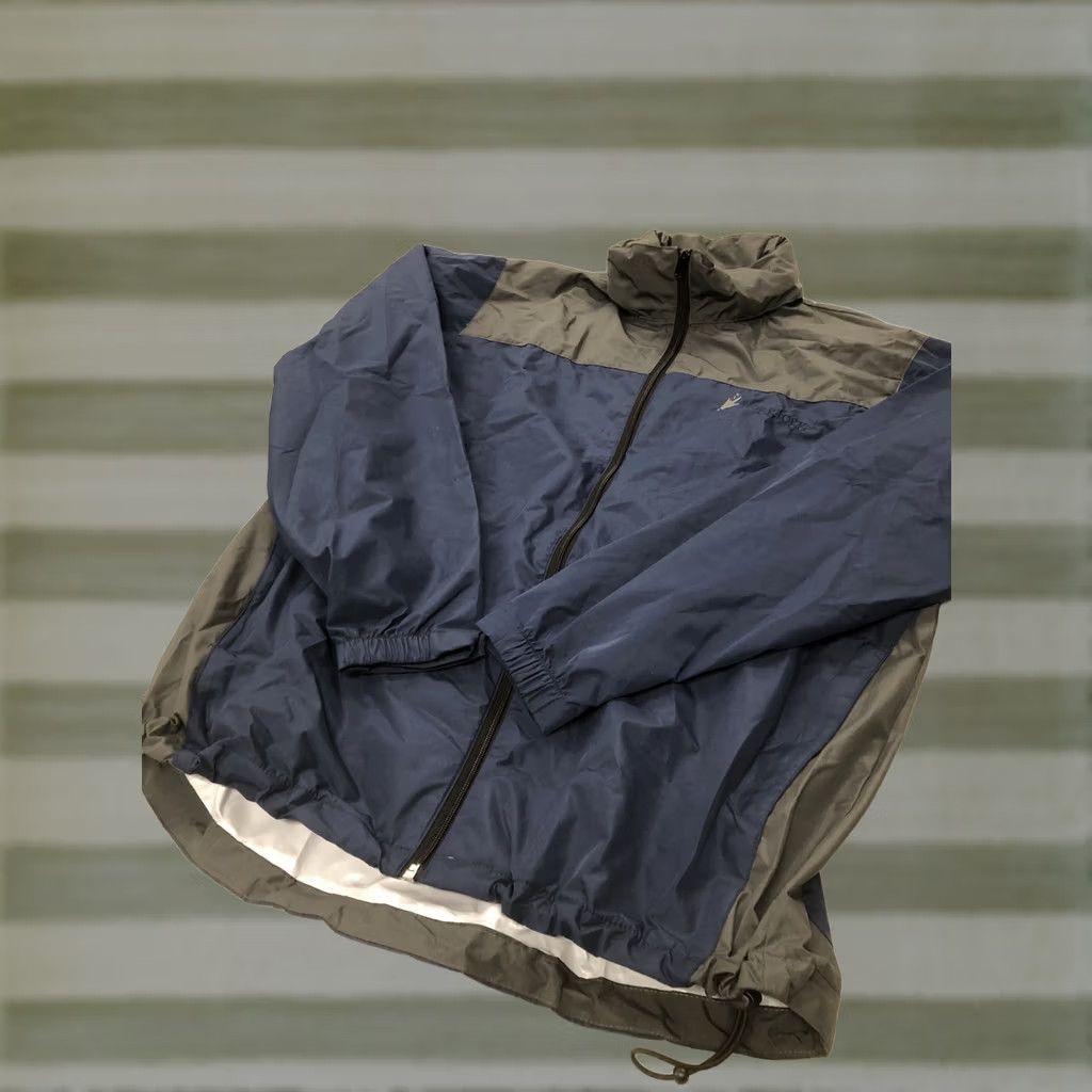 Vintage Frogg Toggs Sport Rain Jacket Hooded Windbreaker Gear Wear Sports Frog Blue Sz S Mens Jacket Rainwear Waterproof Windproof Lightweight Zip Regular Size US S / EU 44-46 / 1 - 1 Thumbnail