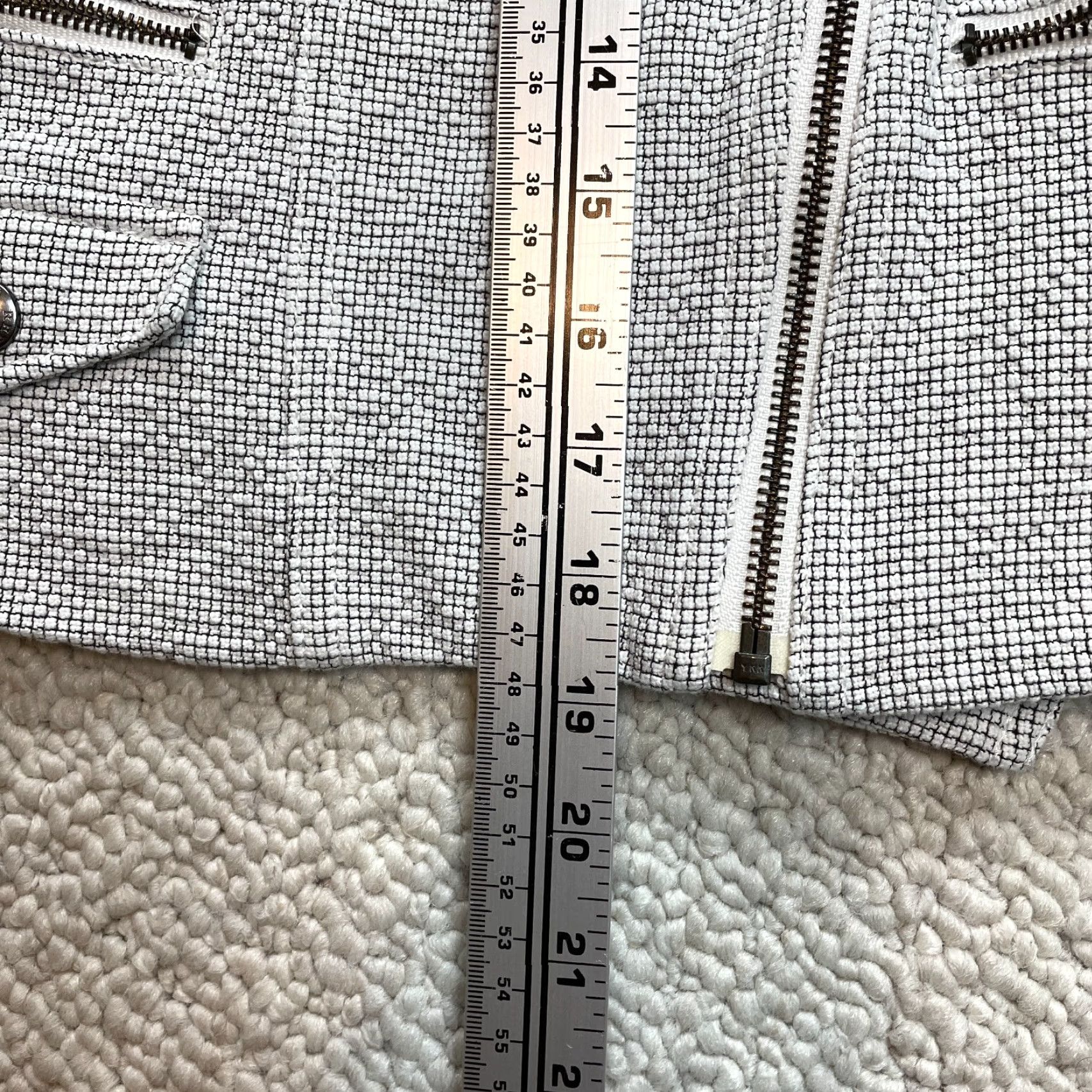 Banana Republic VINTAGE Banana Republic Motorcycle Jacket Womens 2 White Square Jacquard Angle Zip Size XS / US 0-2 / IT 36-38 - 3 Thumbnail