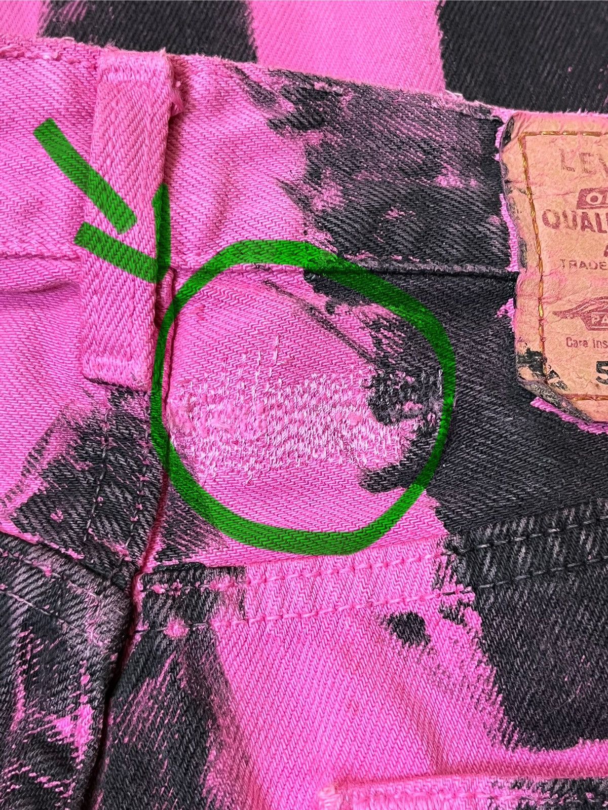 Levi's VINTAGE 90s LEVI’S 501 CUSTOM PRISONER INSPIRED ROBINS JEANS Size US 29 - 20 Thumbnail