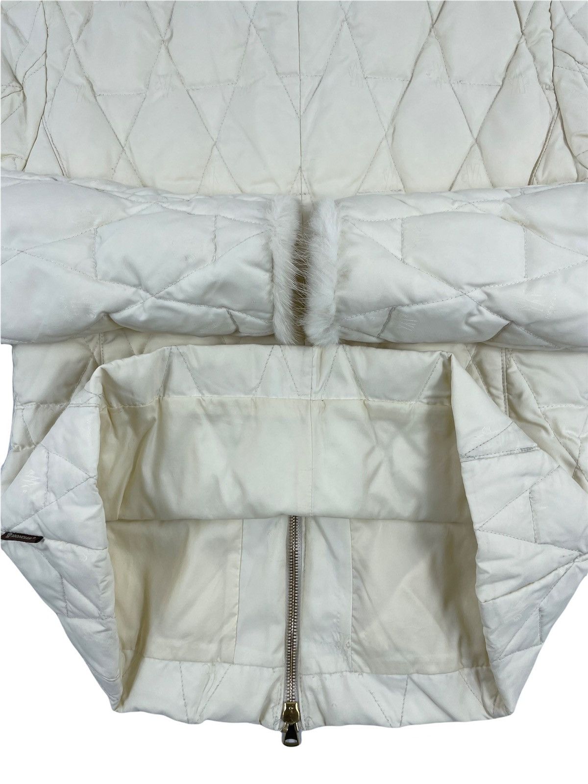 Moncler × Moncler Gamme Bleu RARE VTG MONCLER Multi Logo Fur Neck / Sleeve Puffer Down Jacket Zip Parka Size S / US 4 / IT 40 - 9 Thumbnail