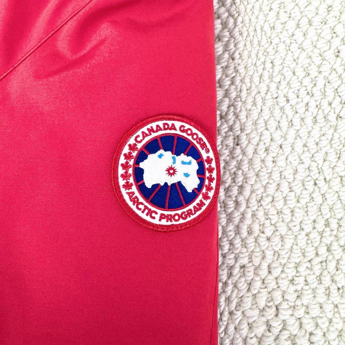 Canada Goose Canada Goose Red Hidden Zip Snap Cuff Parka XS Size XS / US 0-2 / IT 36-38 - 4 Thumbnail