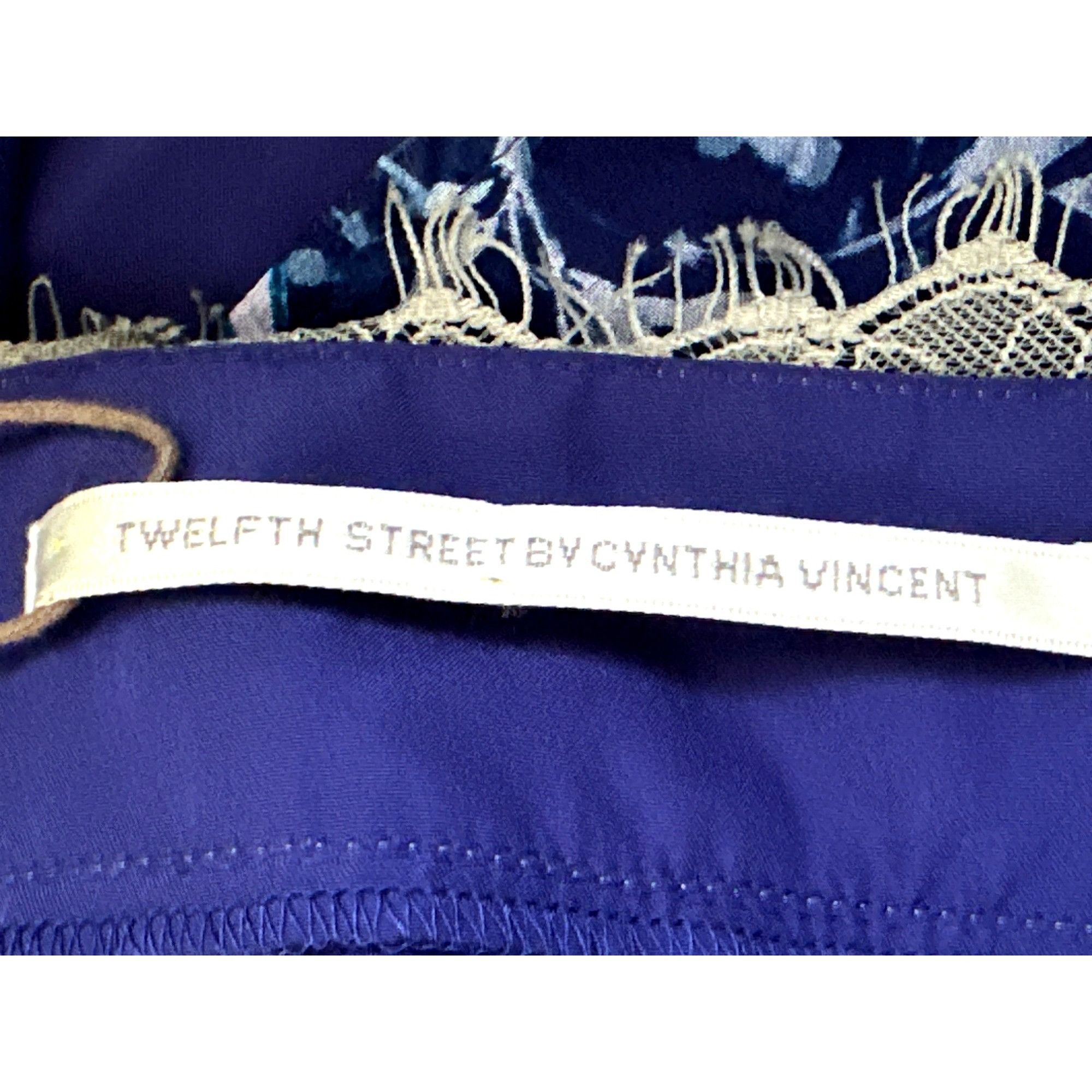 Other Twelfth Street by Cynthia Vincent Small Navy Floral Silk Max Size S / US 4 / IT 40 - 7 Thumbnail