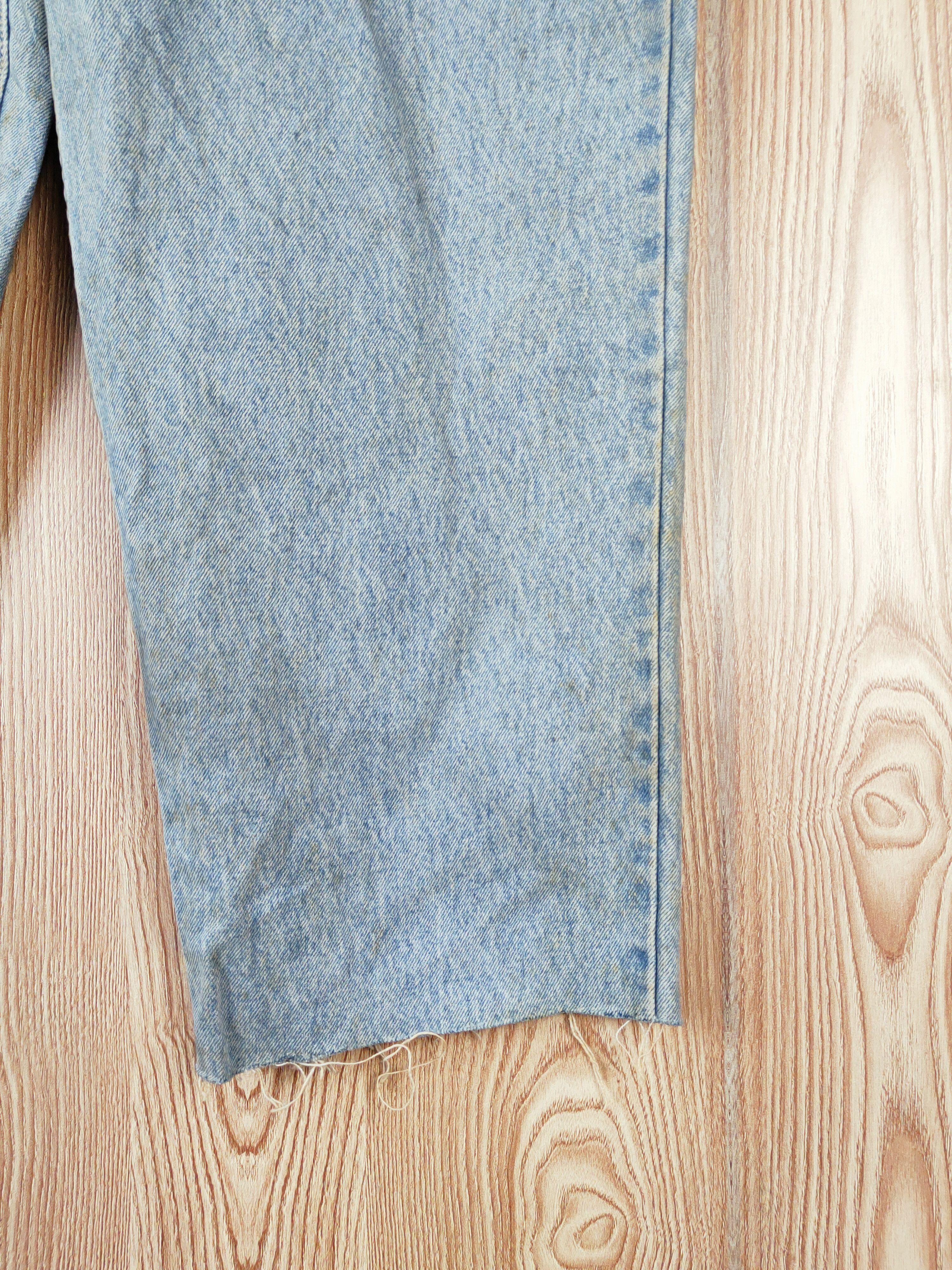 Japanese Brand × Vintage Super Rare Maurice Malone Blue Distressed Ripped Jeans Size US 37 - 7 Thumbnail