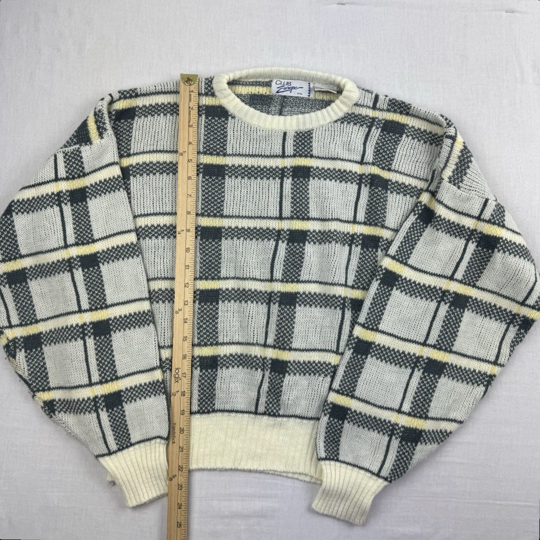 Vintage VINTAGE Club Europe Sweater Shirt Adult Medium Gray Plaid 80s Knit Crew Neck Pullover Mens M Size US M / EU 48-50 / 2 - 4 Thumbnail
