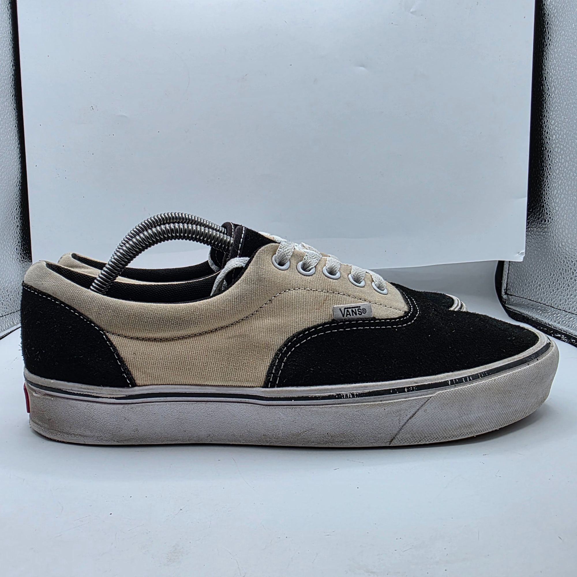 Vans Vans Era Comfycush Mens Size 11 Black Marshmallow Sneakers S Size US 11 / EU 44 - 12 Thumbnail