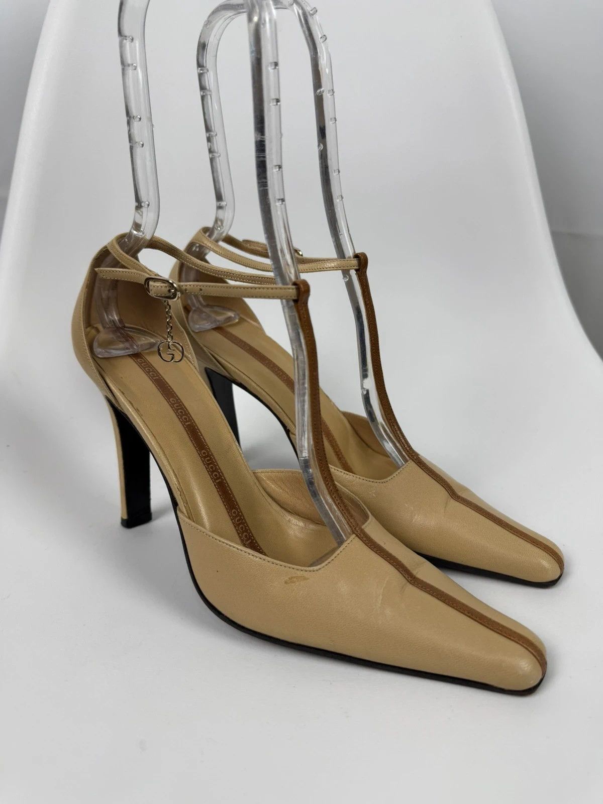 Gucci Gucci Leather GG T-Strap Pump size 38 Size US 8 / IT 38 - 1 Thumbnail