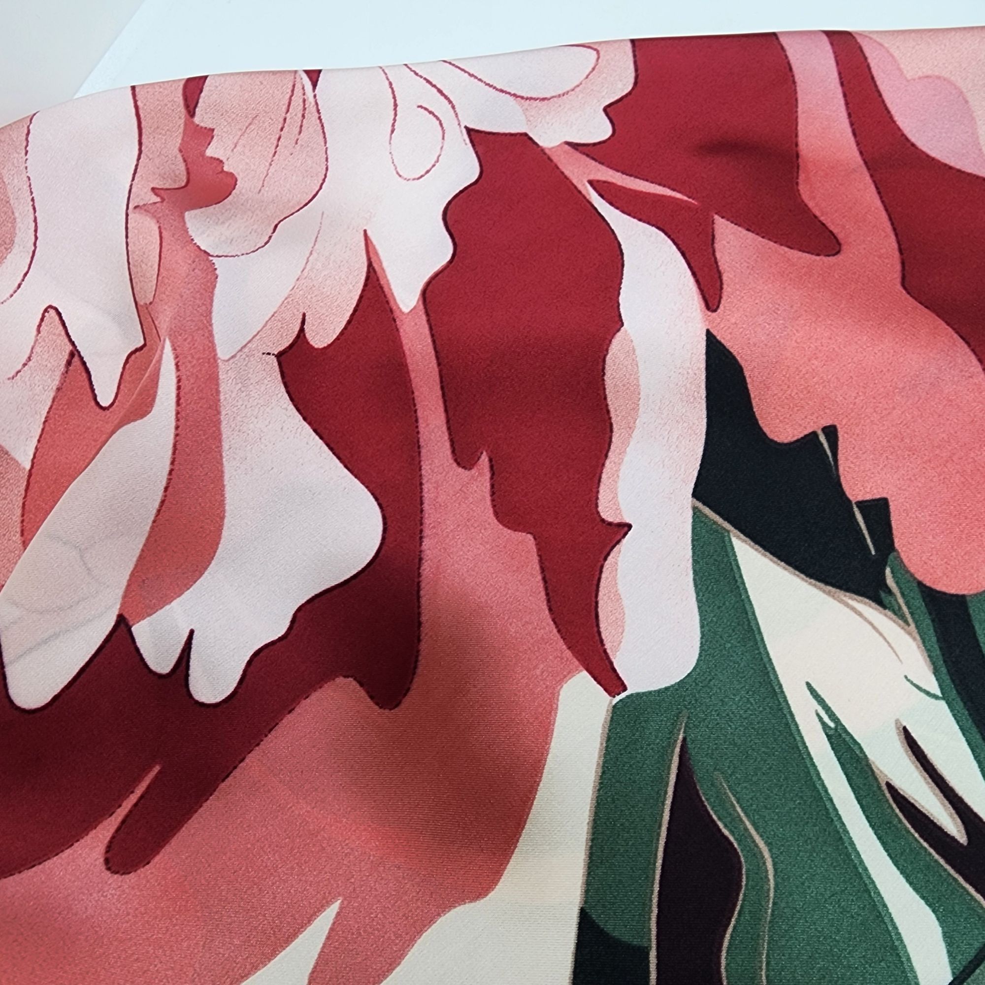 Other Scarf New Elegant Bandana FLORAL Retro Beige and Pink Silk A Size ONE SIZE - 4 Thumbnail
