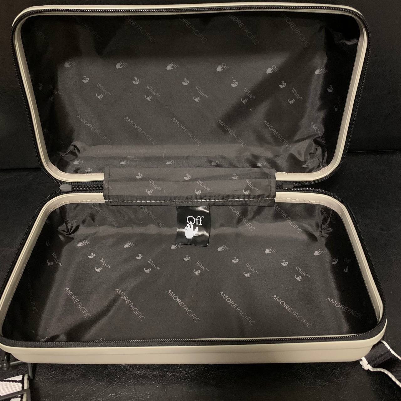 Off-White Off White AMOREPACIFIC PLACTIC BAG RARE limited edition Size ONE SIZE - 2 Thumbnail