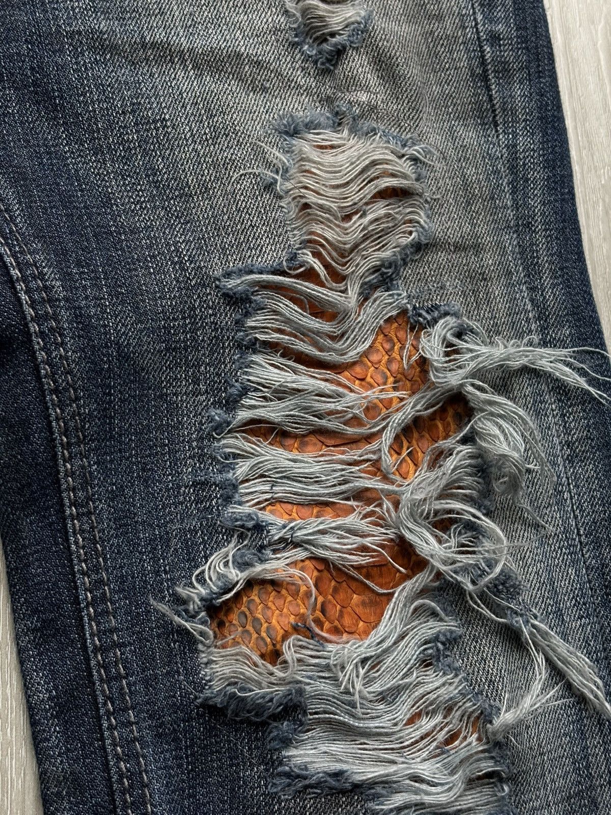 GOSTAR DE FUGA FUGA distressed flare jeans Size US 28 / EU 44 - 2 Thumbnail