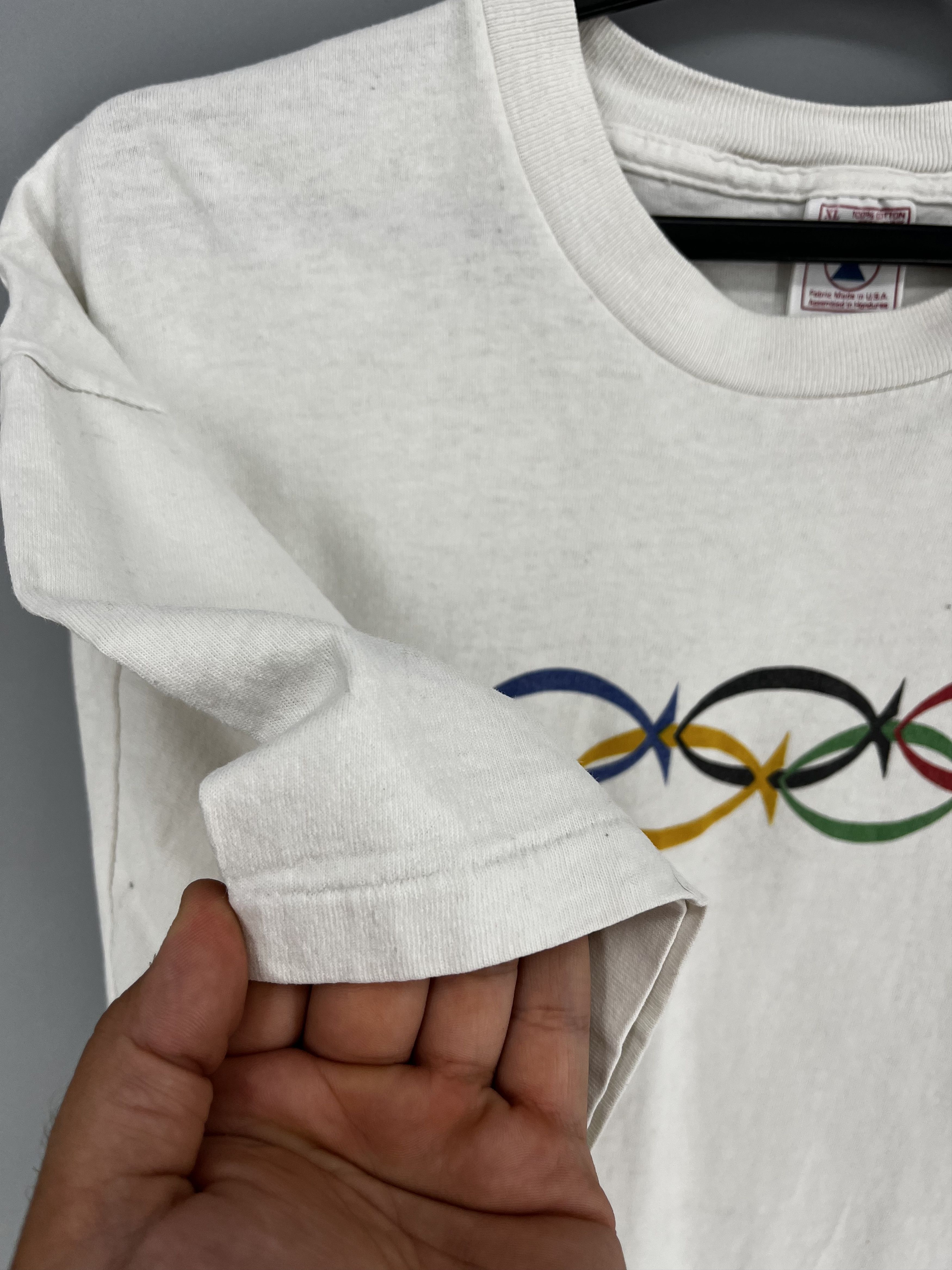 Vintage Vintage 1990s Olympics John 3:16 Jesus Tee Thrashed T-Shirt Size US L / EU 52-54 / 3 - 10 Thumbnail