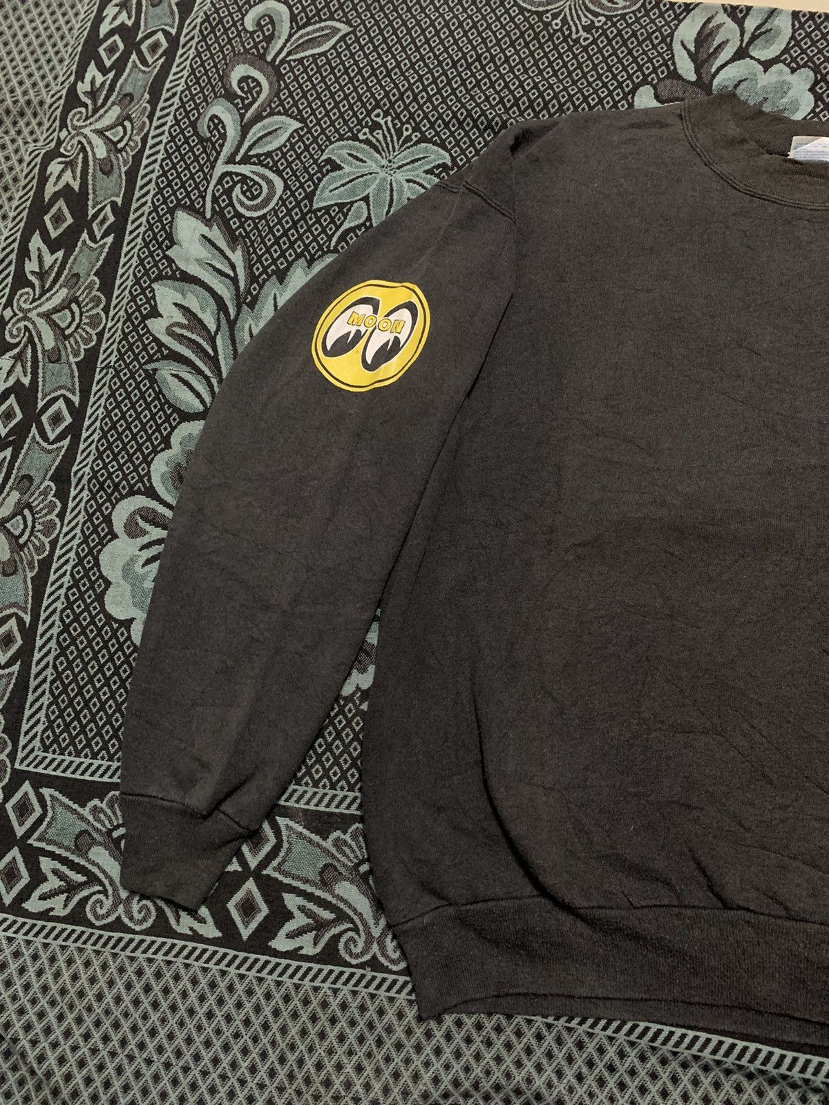Vintage 1996 MOONEYES SWEATSHIRT NICELY FADED RARE Size US L / EU 52-54 / 3 - 4 Thumbnail