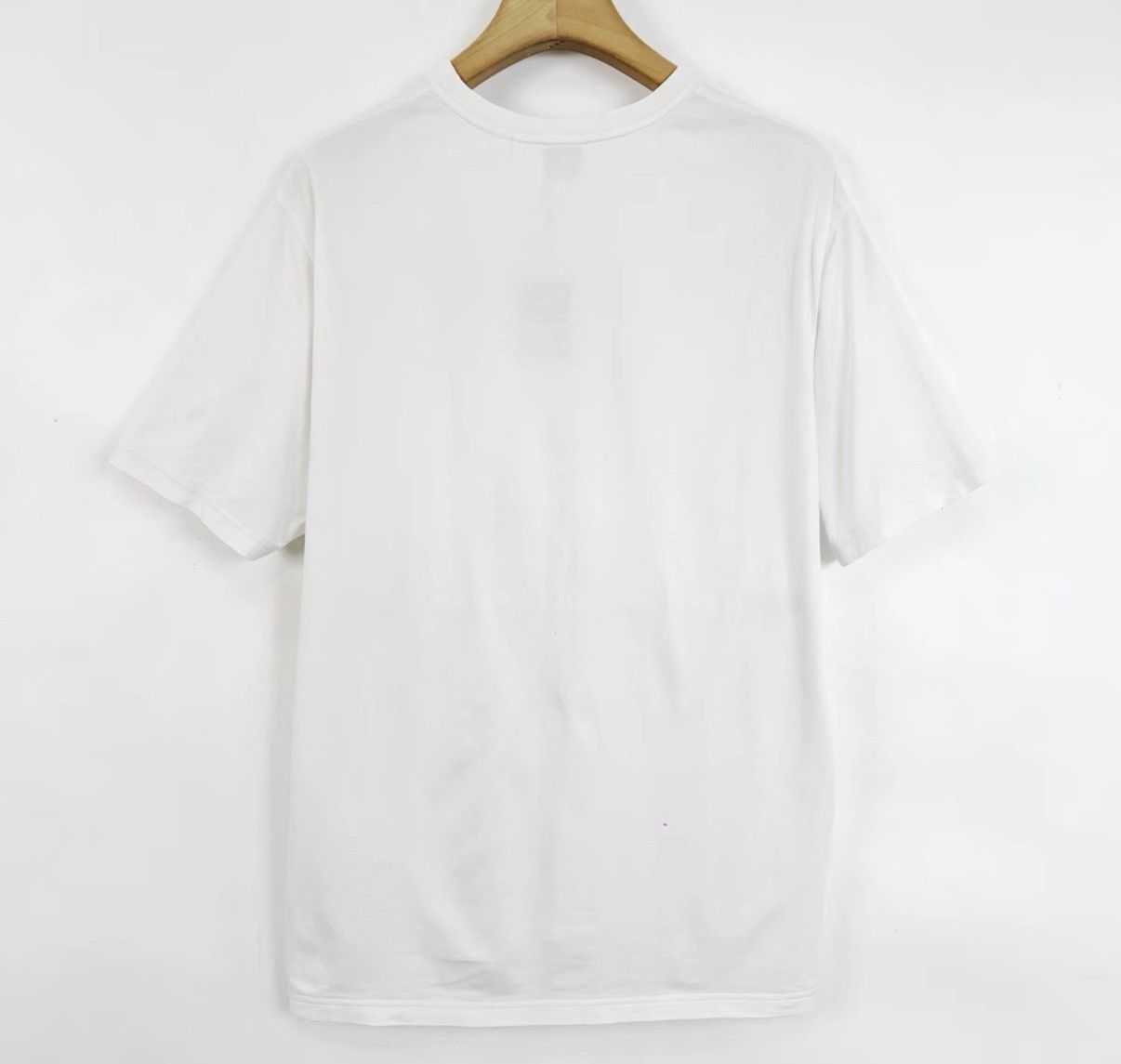 Burberry Burberry White Letter Logo Print Short Sleeve T-Shirt K12 Size US M / EU 48-50 / 2 - 2 Thumbnail