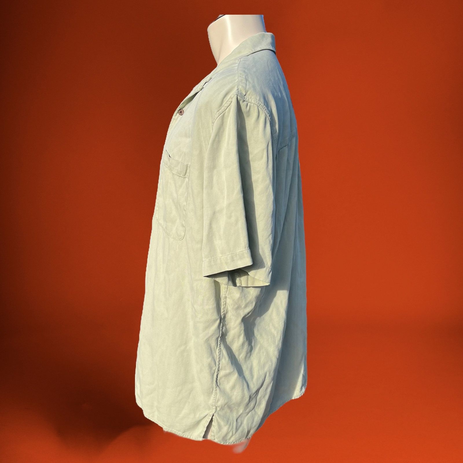 Jos. A. Bank Vintage Jos. A. Bank Shirt 100% Silk Casual Button Down XL Size US XL / EU 56 / 4 - 6 Thumbnail