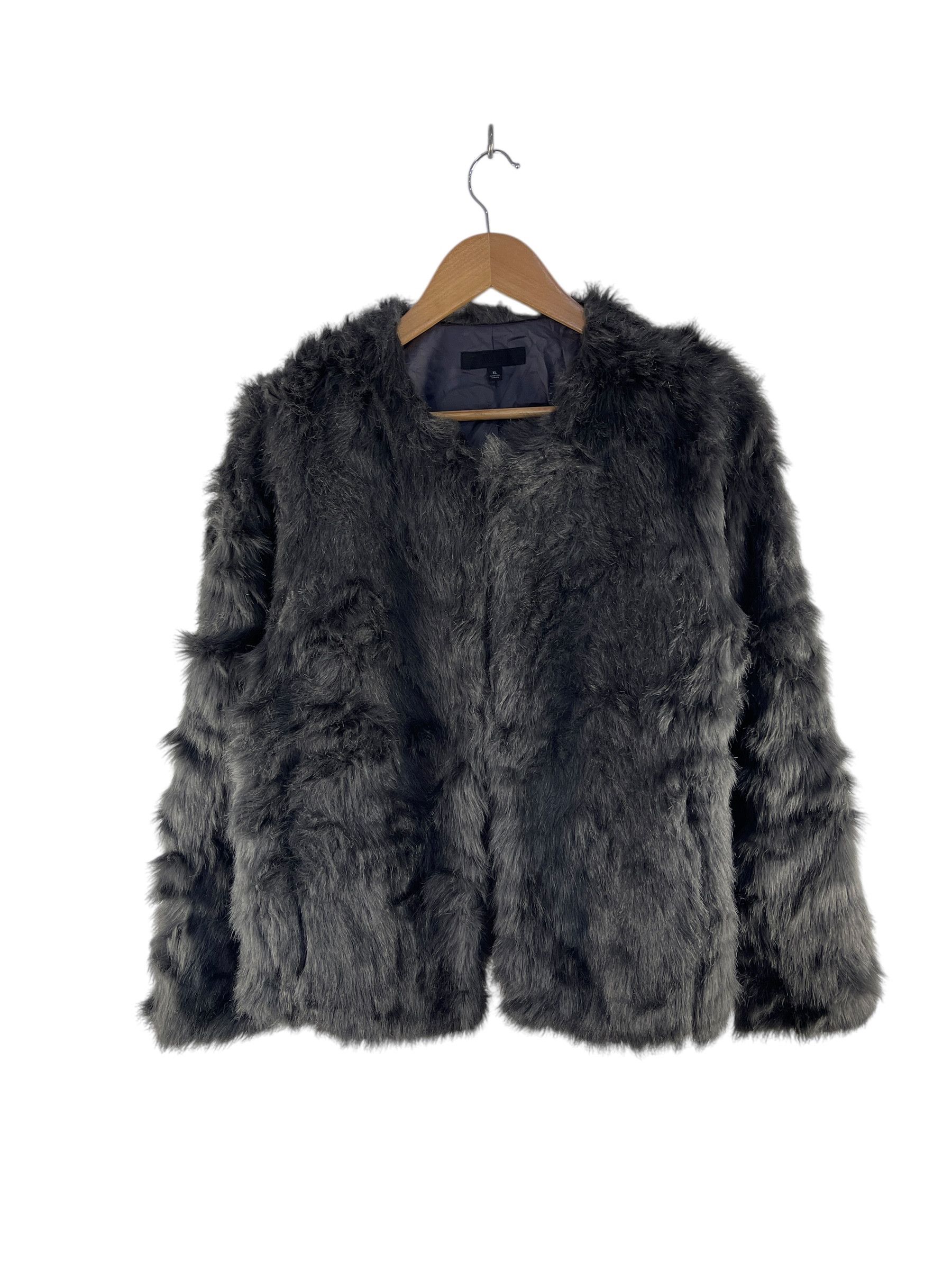 Uniqlo Uniqlo Faux Fux Jacket Size XL / US 12-14 / IT 48-50 - 1 Thumbnail