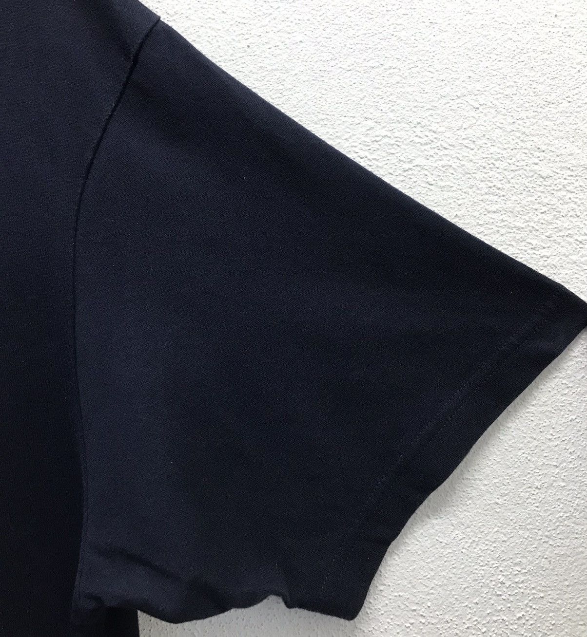 Anime × Japanese Brand × Uniqlo Vintage Uniqlo Detective Conan Silver Bullet Shirt Size US L / EU 52-54 / 3 - 5 Thumbnail