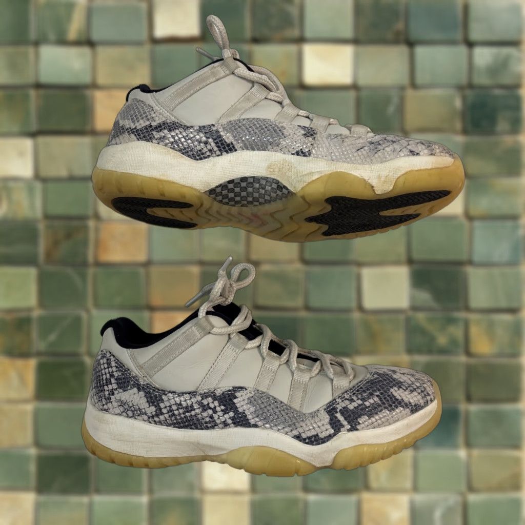 Jordan Brand Jordan Air Jordan 11 Low Sneaker Men 9 Light Bone Snakeskin CD6846-002 White/Snakeskin 2019 NO BOX Size US 8 / EU 41 - 1 Thumbnail