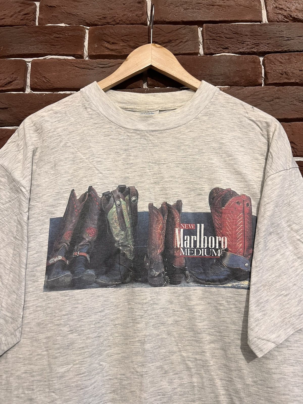 Marlboro Vintage 90s Marlboro Western Shoe Vintage Tee Wild West Rare Size US XL / EU 56 / 4 - 3 Thumbnail