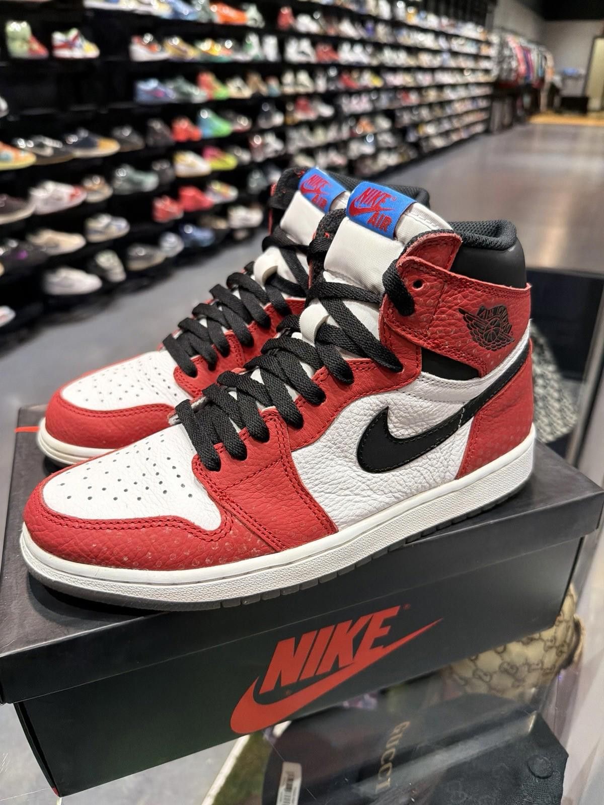 Nike Nike Air Jordan 1 Retro Origin Story Spiderman Size 8.5 Size US 8.5 / EU 41-42 - 8 Thumbnail