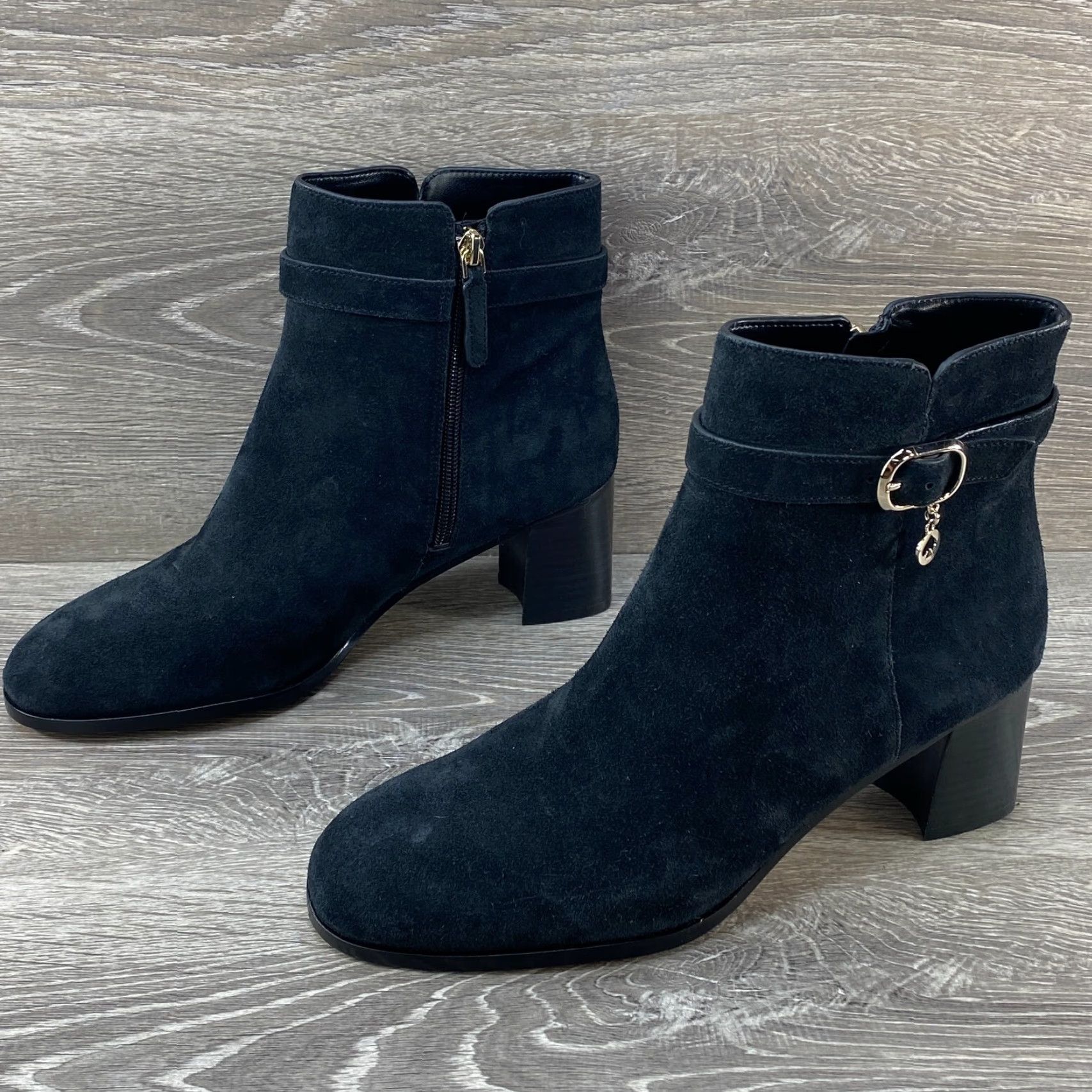 Vintage Kate Spade New York Black Suede Leather Heel Booties Side Zipper Buckle Womens 9 Shoes Size US 9 / IT 39 - 5 Thumbnail
