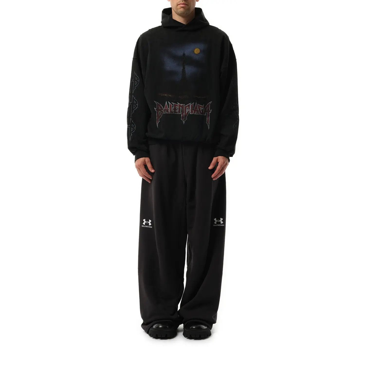Balenciaga o1w1db11225 Paris Moon Hoodie Large Fit in Black Size US S / EU 44-46 / 1 - 4 Thumbnail