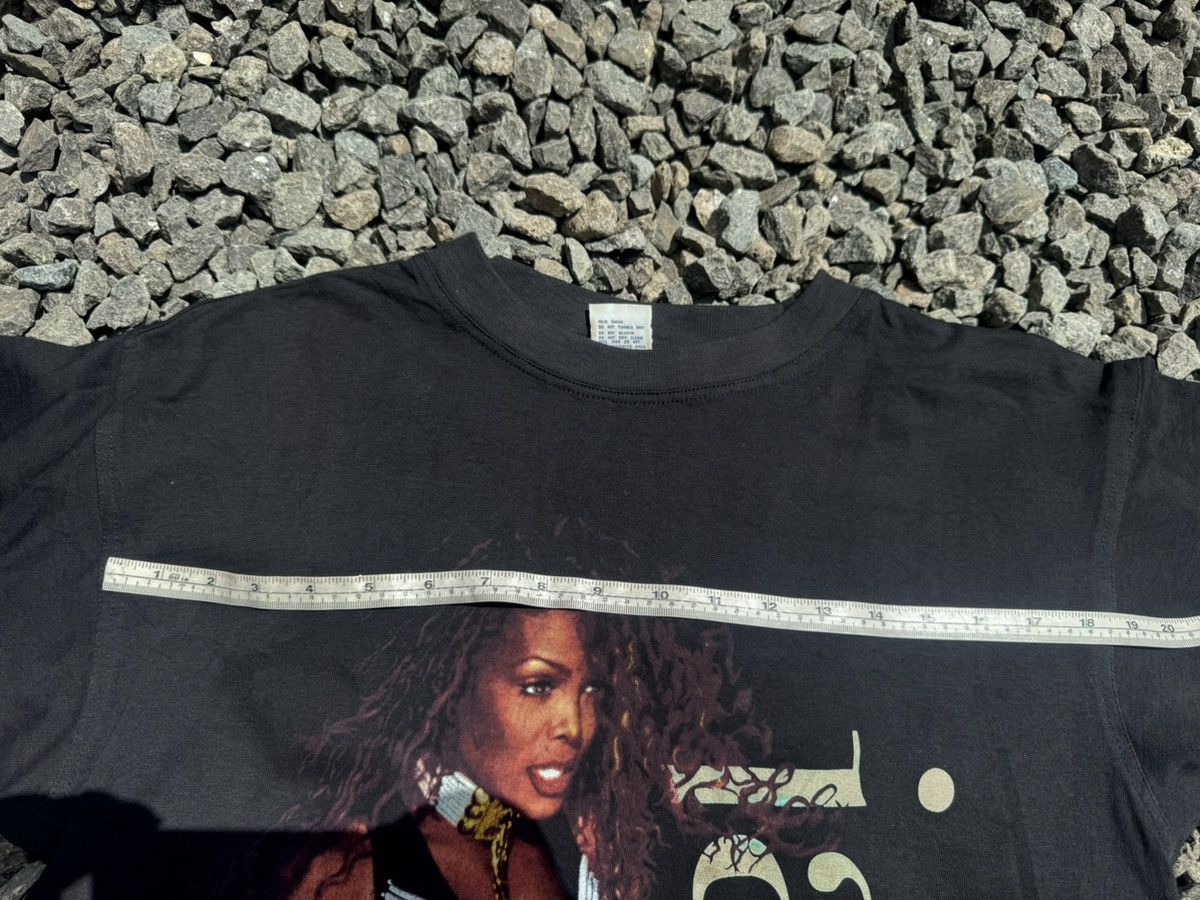 Vintage Vintage 1995 Janet Jackson 1995 world Tour tshirt Size US L / EU 52-54 / 3 - 16 Thumbnail