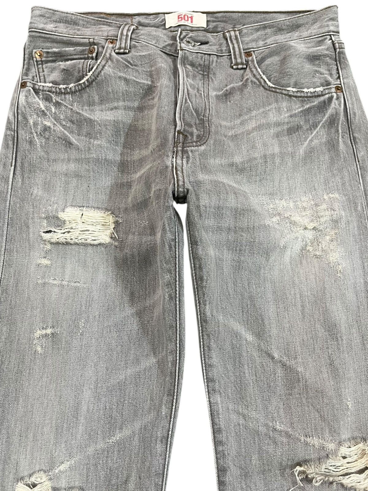 Levi's × Levi's Vintage Clothing Vintage Levi’s 501 Faded Distressed Denim Size US 30 / EU 46 - 2 Thumbnail
