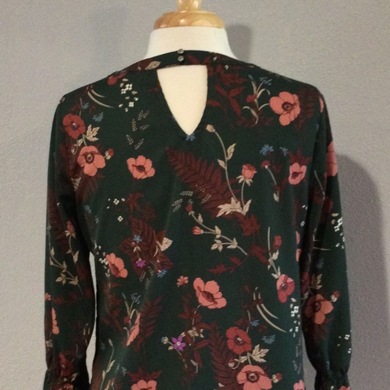 Other Skies Are Blue Floral V-Neck Keyhole Back Peplum Sleeve Sm Size S / US 4 / IT 40 - 9 Thumbnail