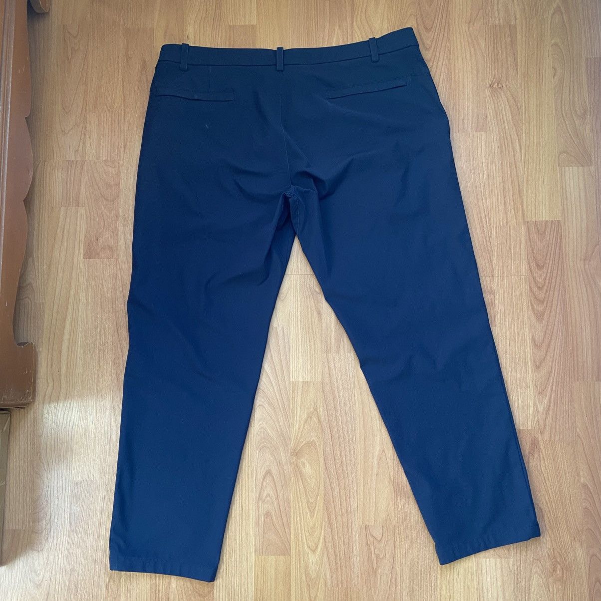 Lululemon Lululemon Logo 5 Pocket Navy Pants Men’s 40 Size US 40 / EU 56 - 2 Thumbnail