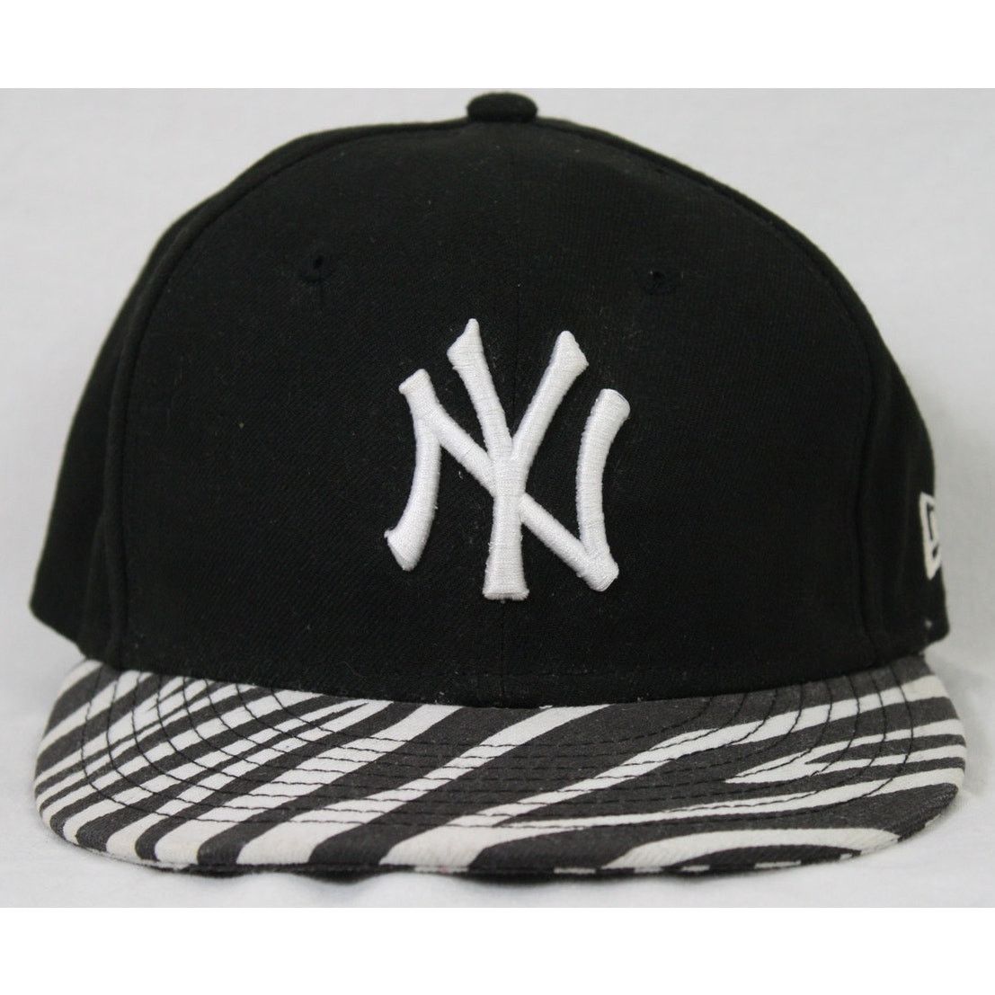 MLB × New Era New Era NY Yankees Zebra Print Snapback Hat Womens OSFA MLB Size ONE SIZE - 2 Thumbnail