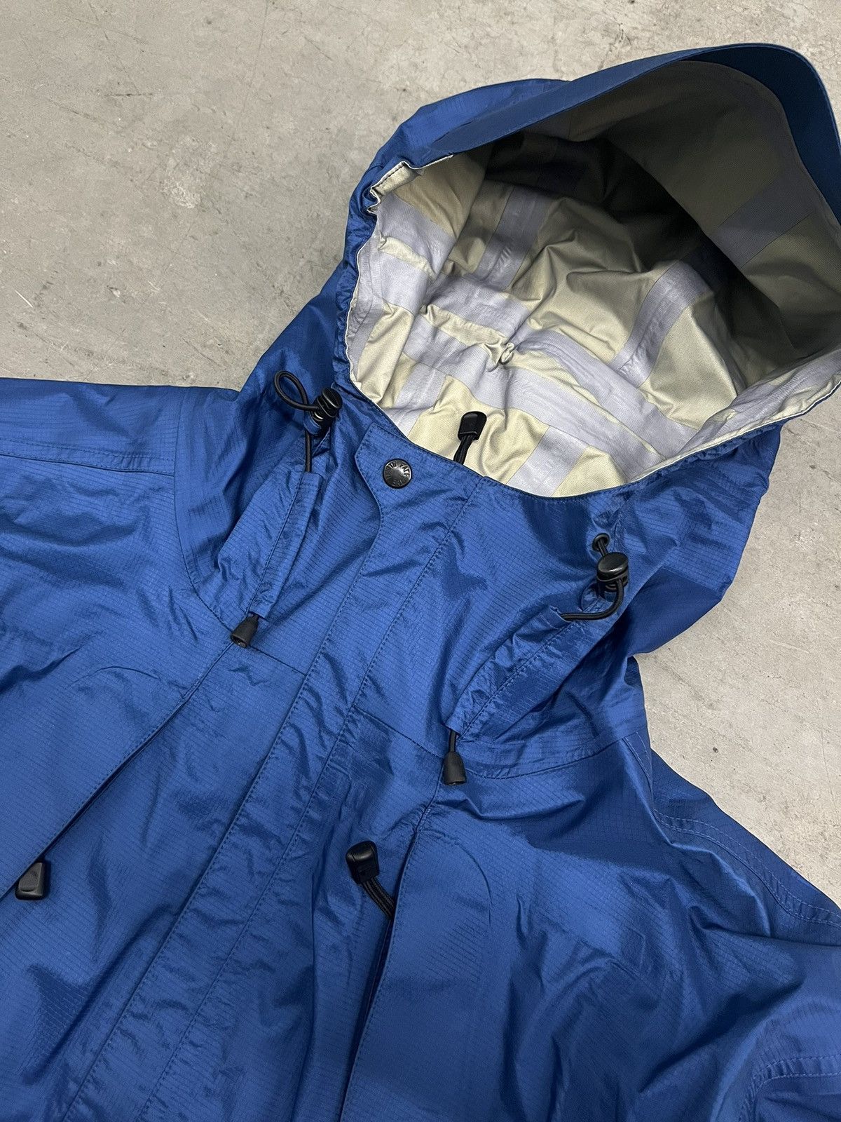 The North Face Vintage North Face Summit Series Gore-tex Jacket Size US XL / EU 56 / 4 - 3 Thumbnail