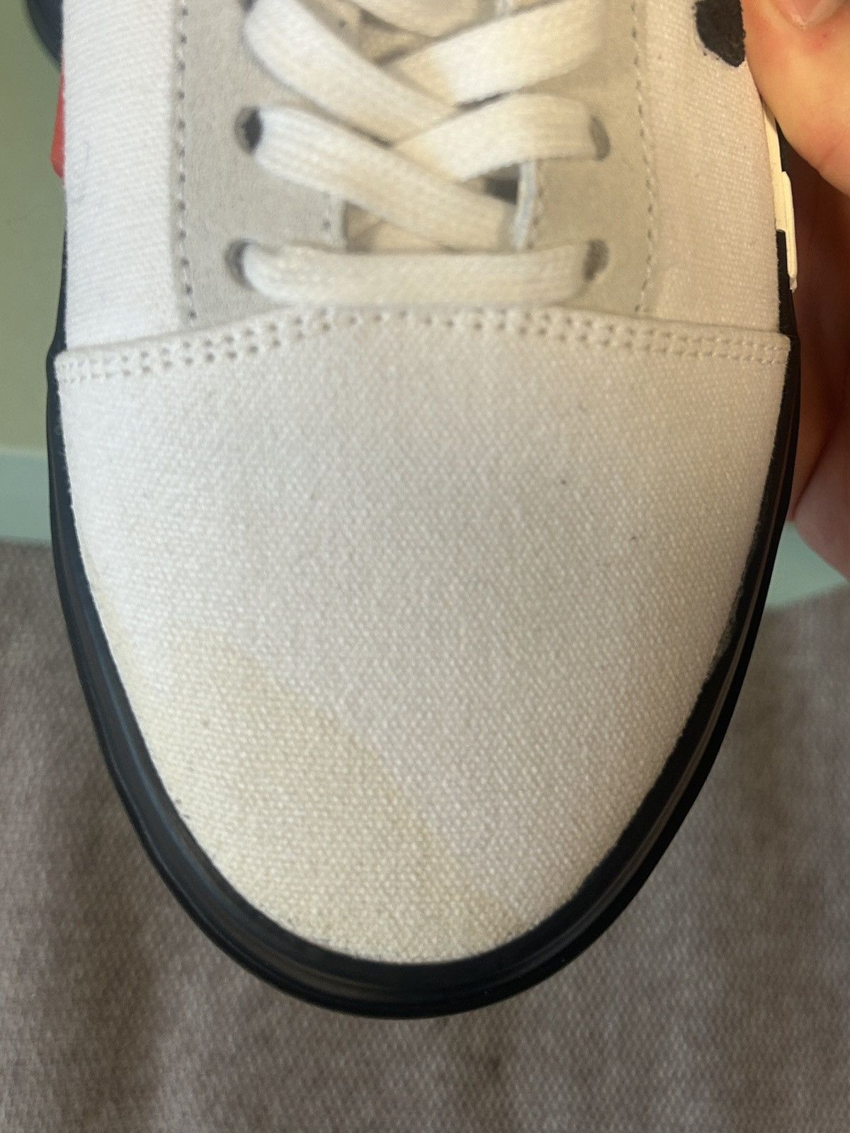 Off-White Off-white Vulc Low White (Updated Stripes) Size US 7 / EU 40 - 11 Thumbnail