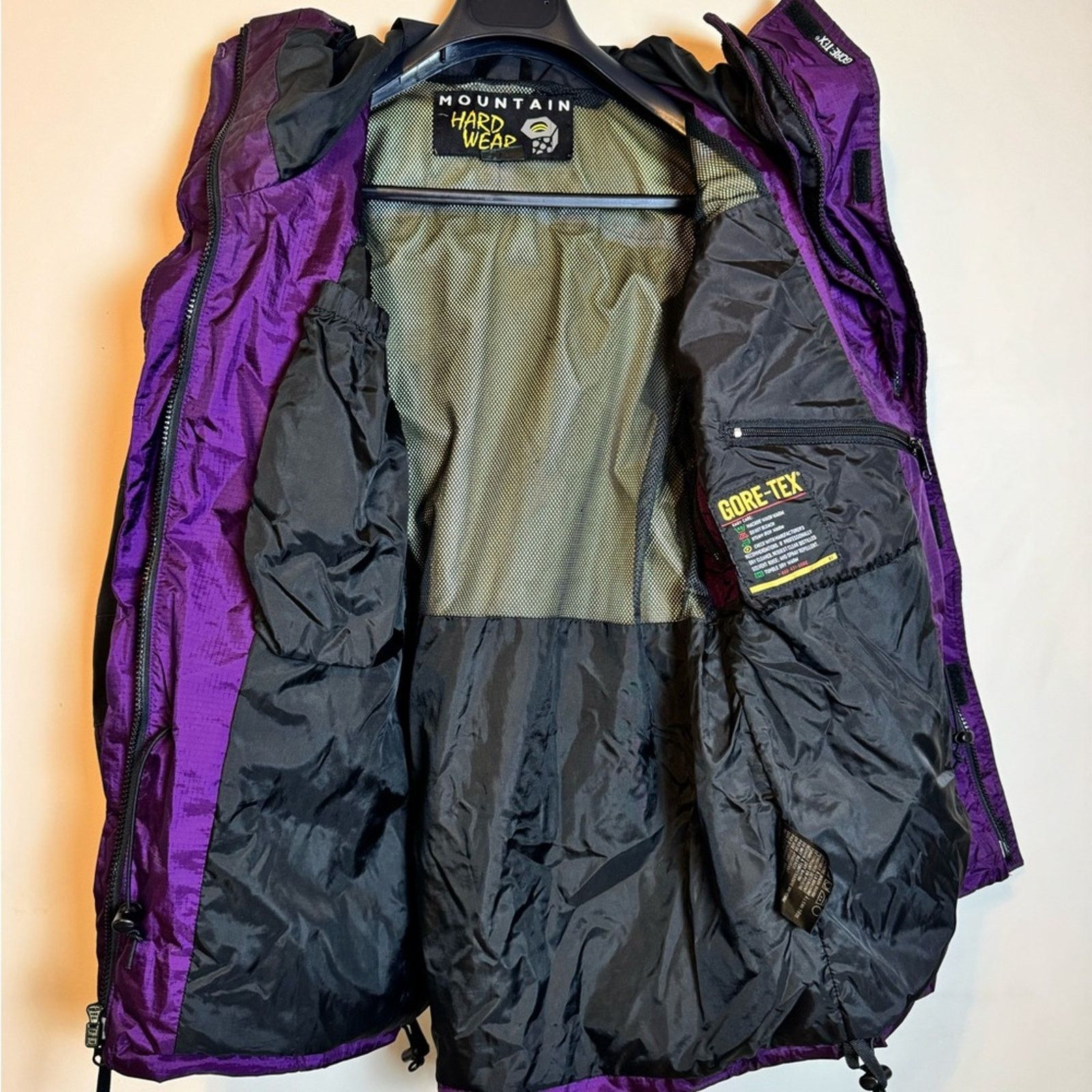 Mountain Hardwear Mountain Hardwear Vintage Gore-Tex Technical Jacket Size US XS / EU 42 / 0 - 10 Thumbnail