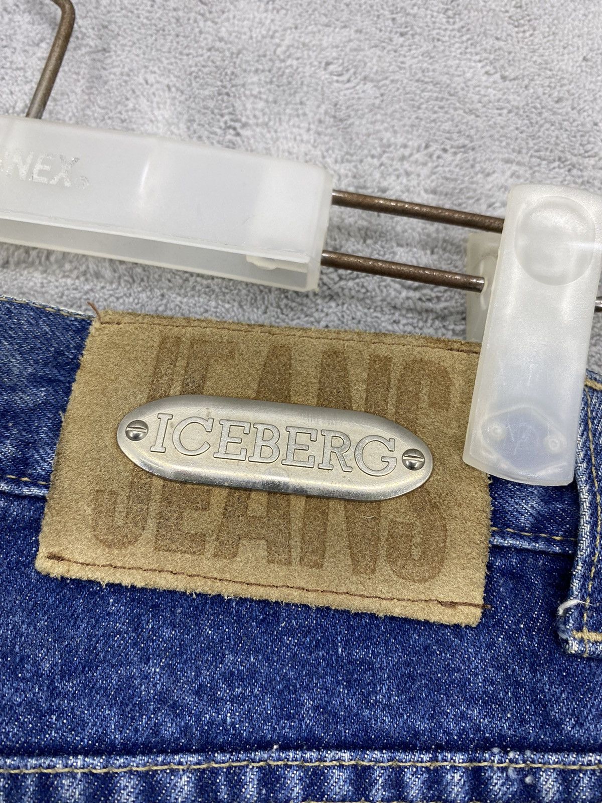 Iceberg Vtg ICEBERG SNOOPY PALE DENIM CLASSIC CUT MADE IN ITALY Size US 30 / EU 46 - 8 Thumbnail