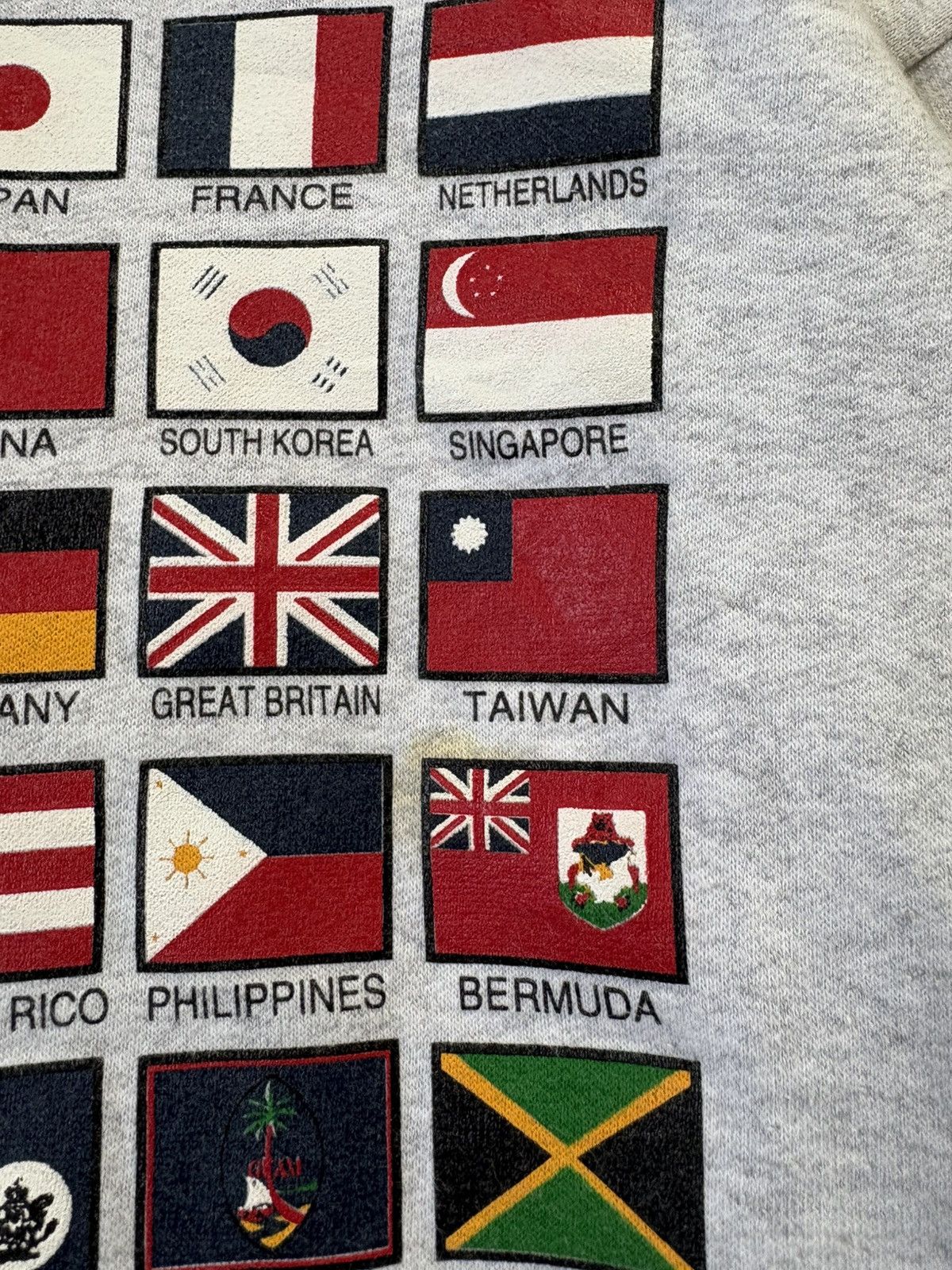 Vintage Vintage Northwest Airlines World Flags Crewneck Medium Size US M / EU 48-50 / 2 - 6 Thumbnail
