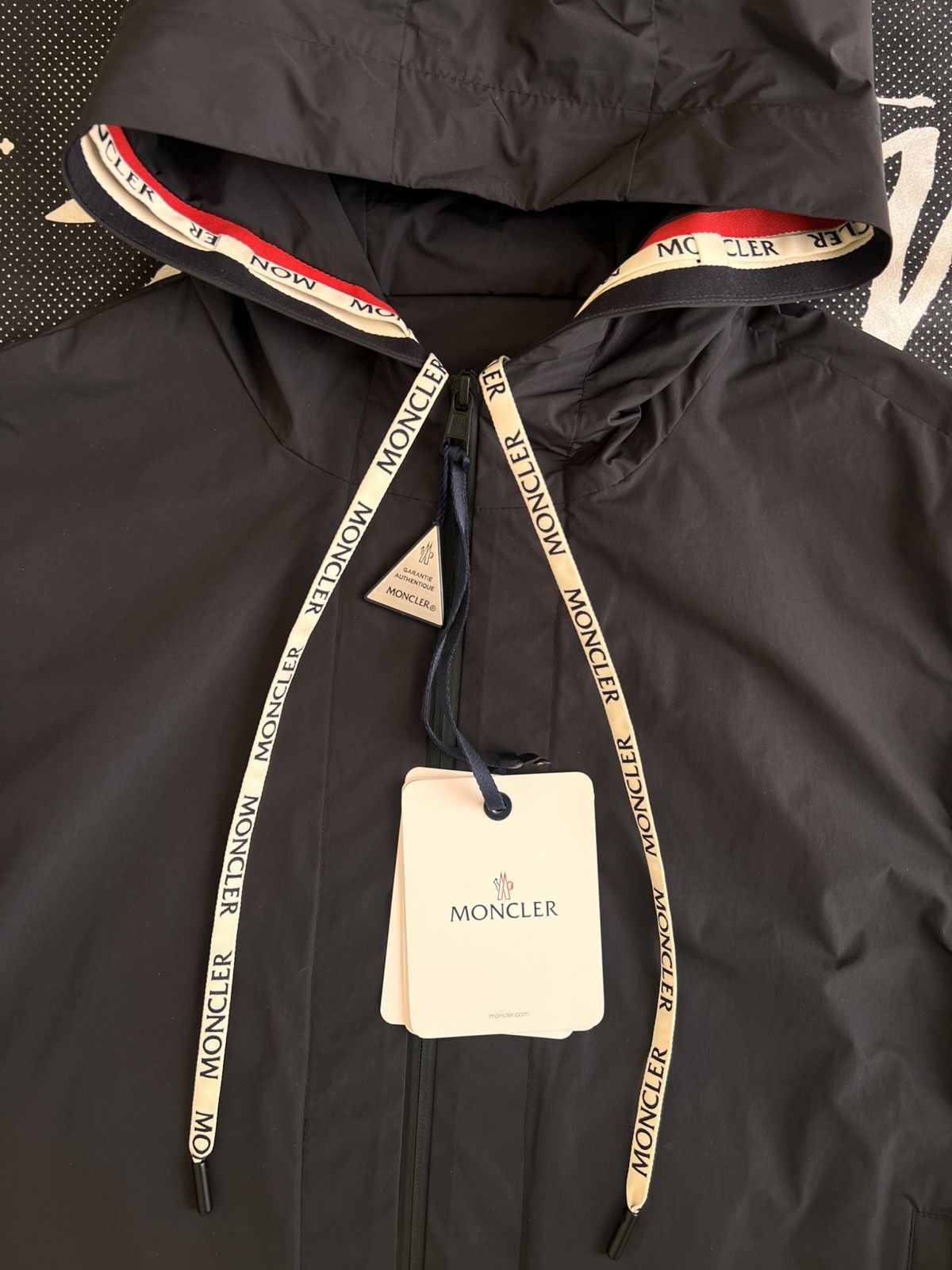 Moncler L Moncler Carles lightweight Jacket Black wind hood zip logo Size US L / EU 52-54 / 3 - 15 Thumbnail
