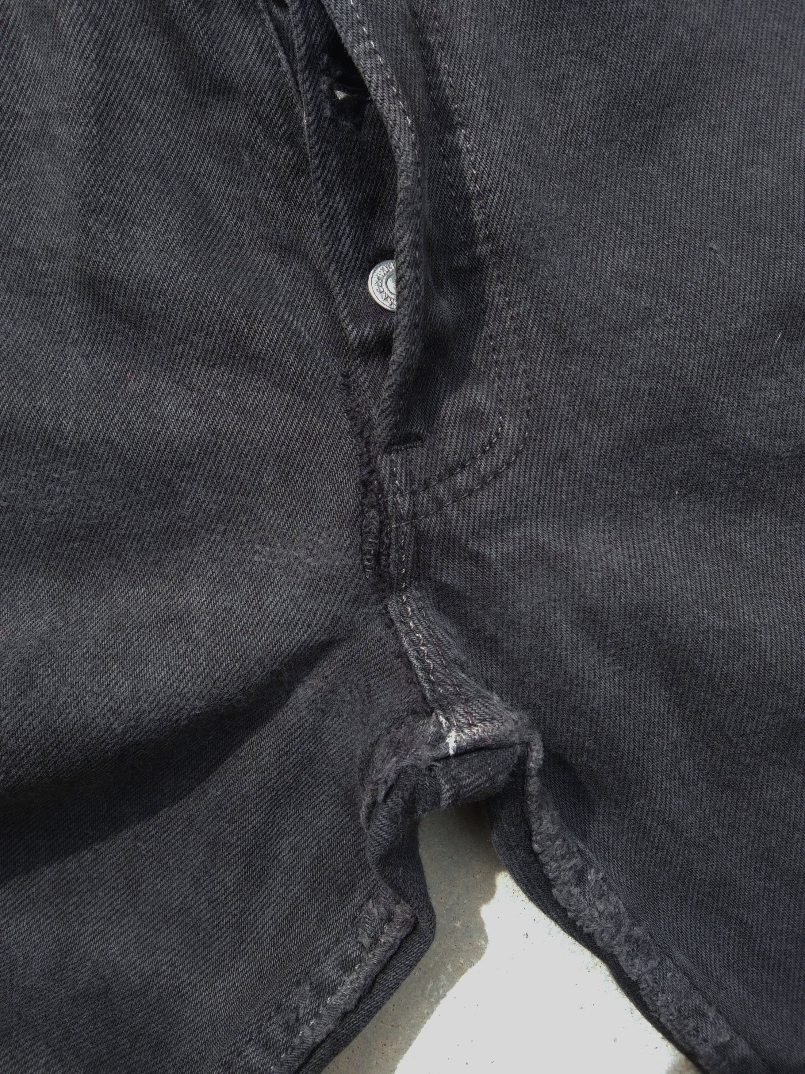 Levi's Vintage Levis 501 Made In USA Distressed Jeans 31x32 Size US 31 - 9 Thumbnail