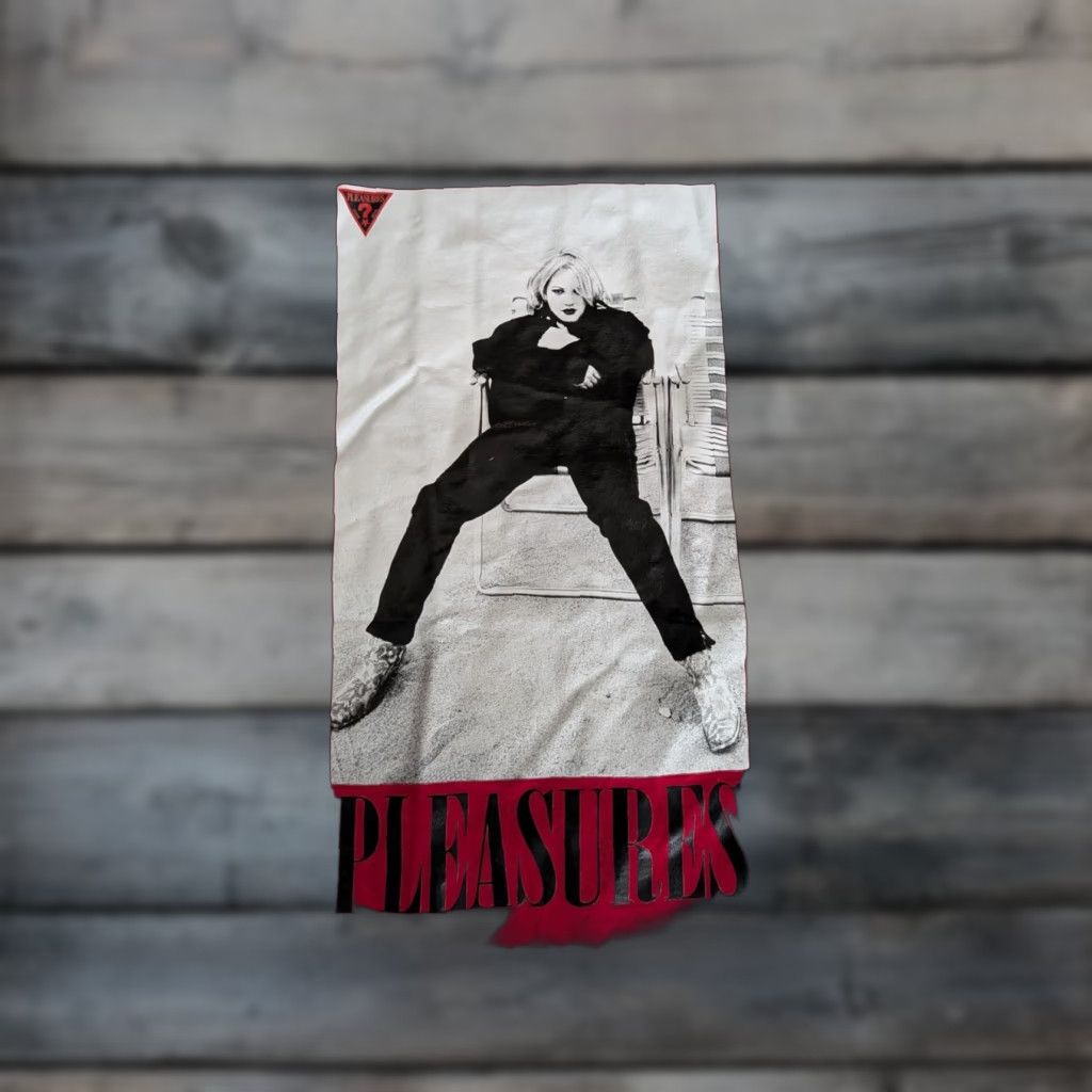 Guess GUESS x PLEASURES Red Drew Barrymore Graphic Printed T-Shirt XL Men Short Sleeve Crew Neck Vintage: No Graphic Print 90s City Limited Edition Size US XL / EU 56 / 4 - 1 Thumbnail