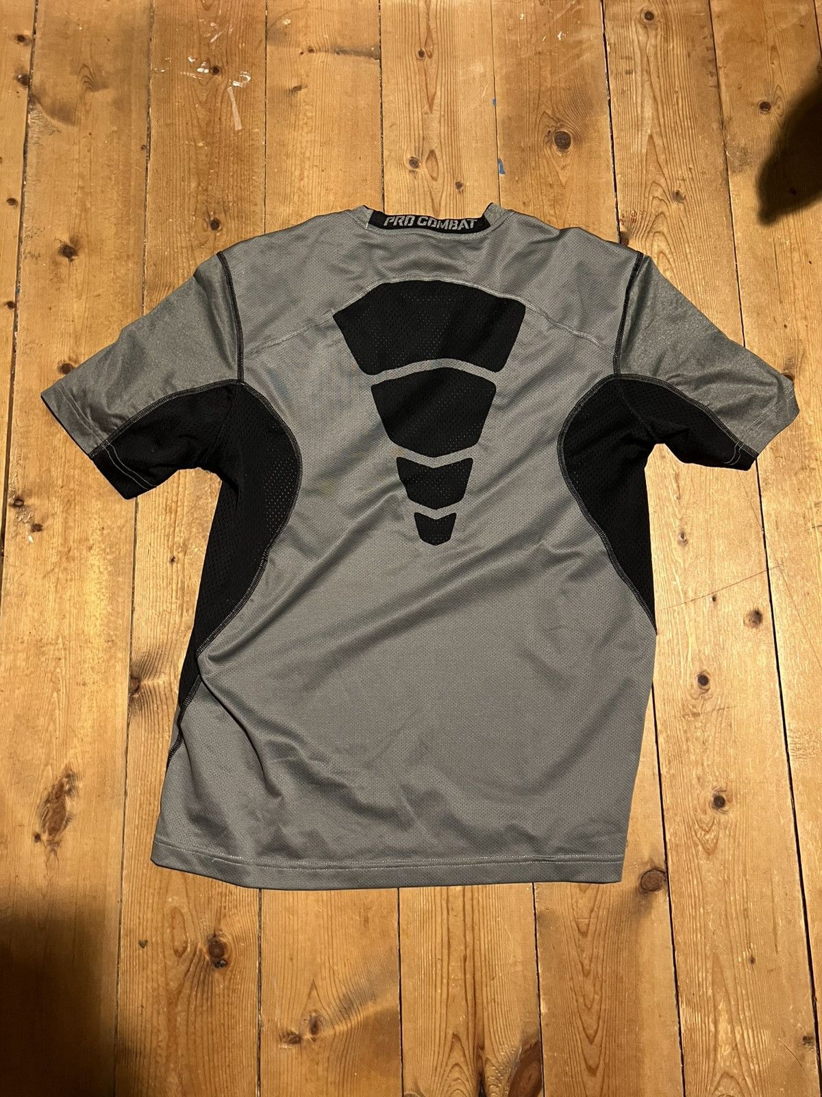 Nike Nike pro combat shirt Size US M / EU 48-50 / 2 - 3 Thumbnail