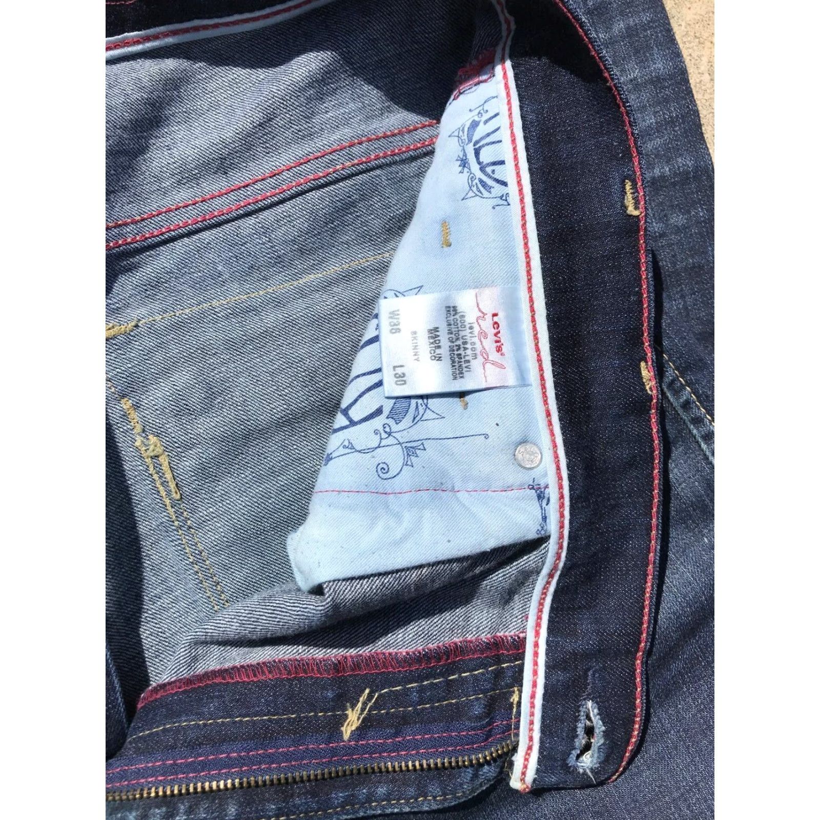 Levi's VINTAGE Levi's RED Collection Skinny Jeans W36 L30 Dark Wash Slim Fit Denim Mens 2000s Western Size US 36 / EU 52 - 6 Thumbnail
