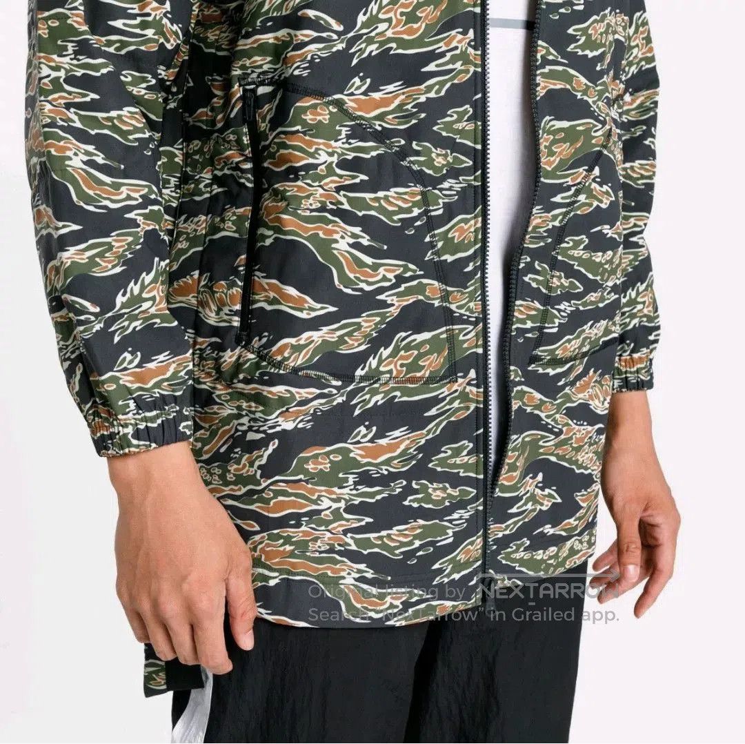 Under Armour Under Armour Men's Tiger Camo Puffer Jacket. Size US L / EU 52-54 / 3 - 7 Thumbnail
