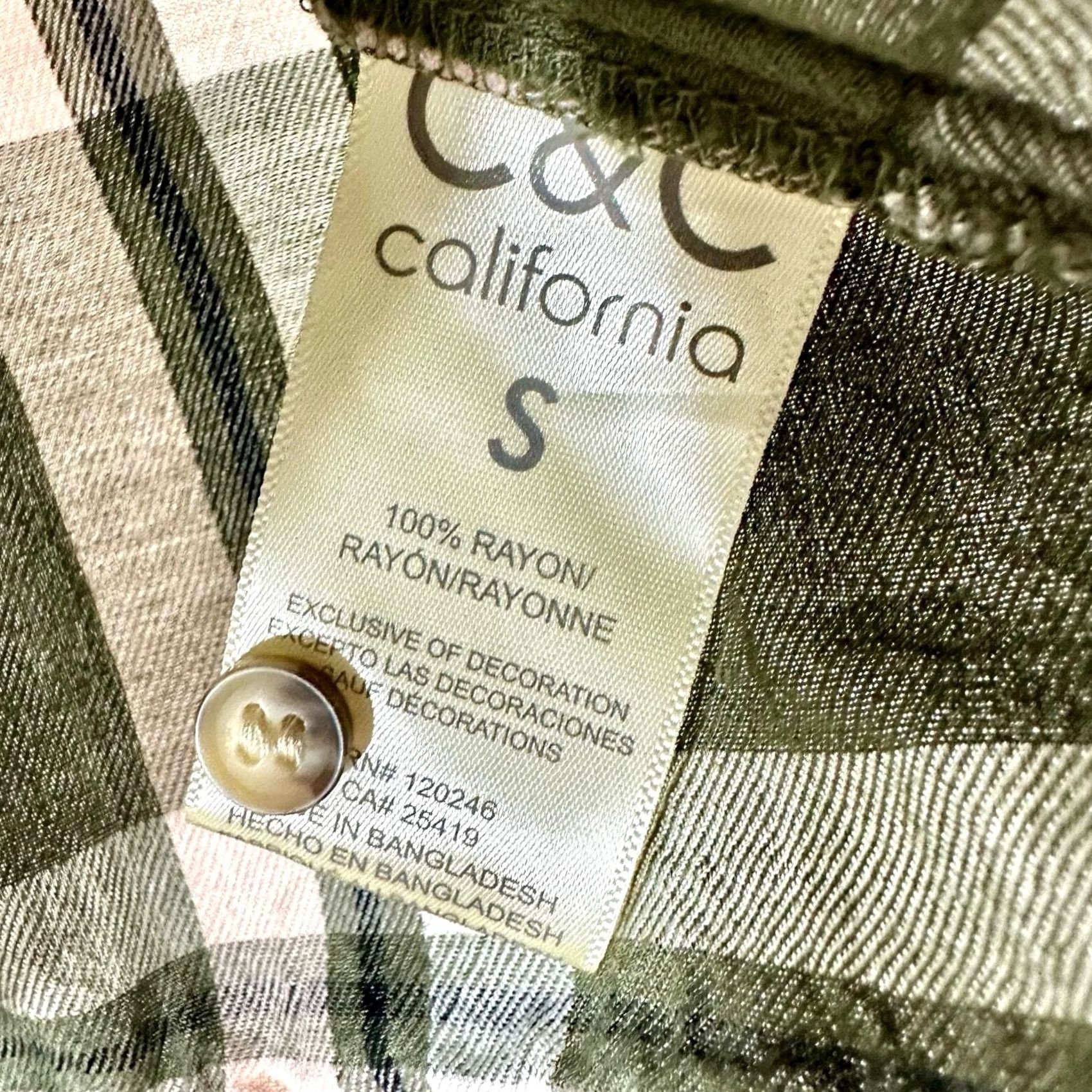 Vintage C&C California Womens Short Sleeve Plaid Button Front Rayon Blouse Green Small Size S / US 4 / IT 40 - 4 Thumbnail