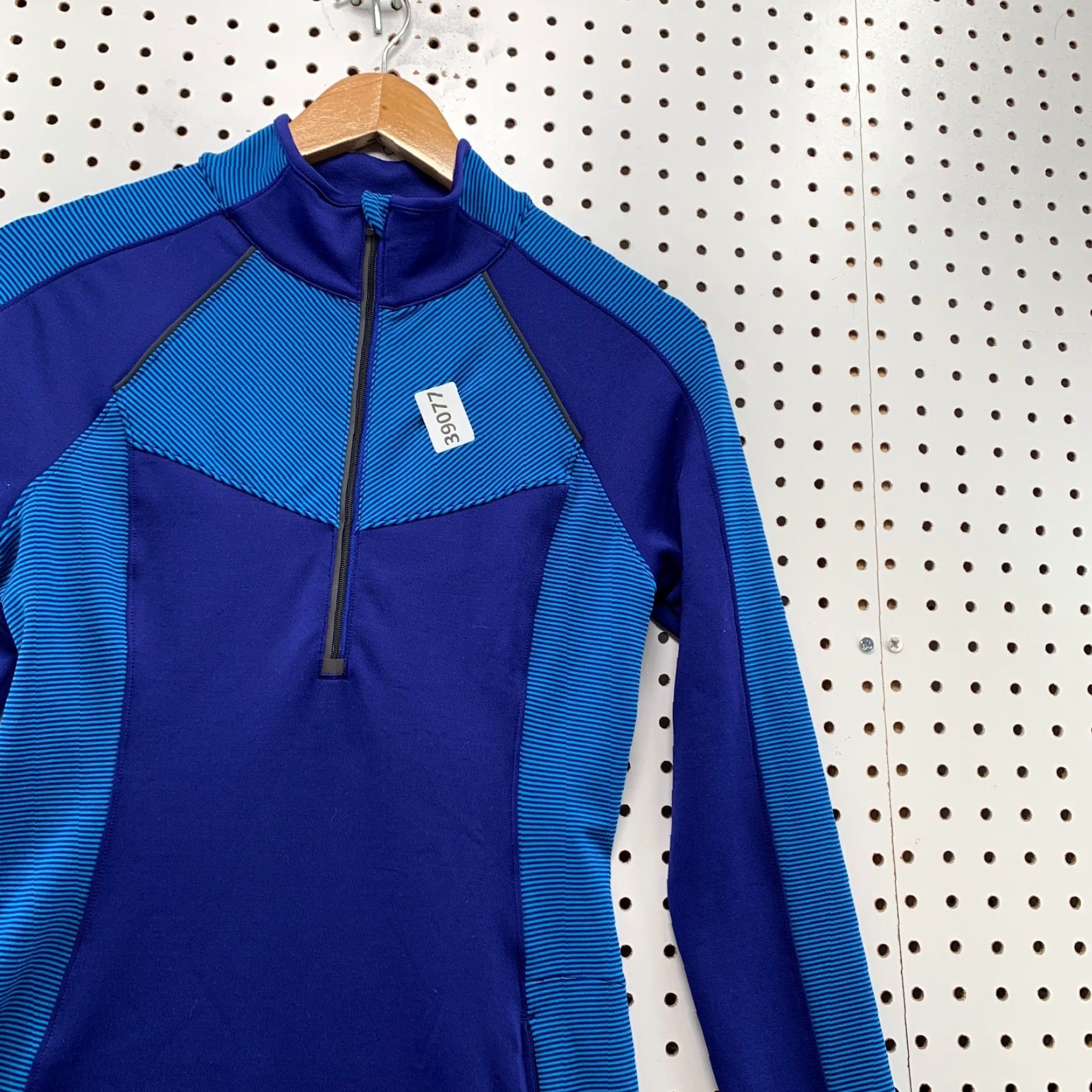 Athleta Athleta XS Blue 1/2 Zip Active Pullover Womens yoga workout Shirt Size XS / US 0-2 / IT 36-38 - 5 Thumbnail