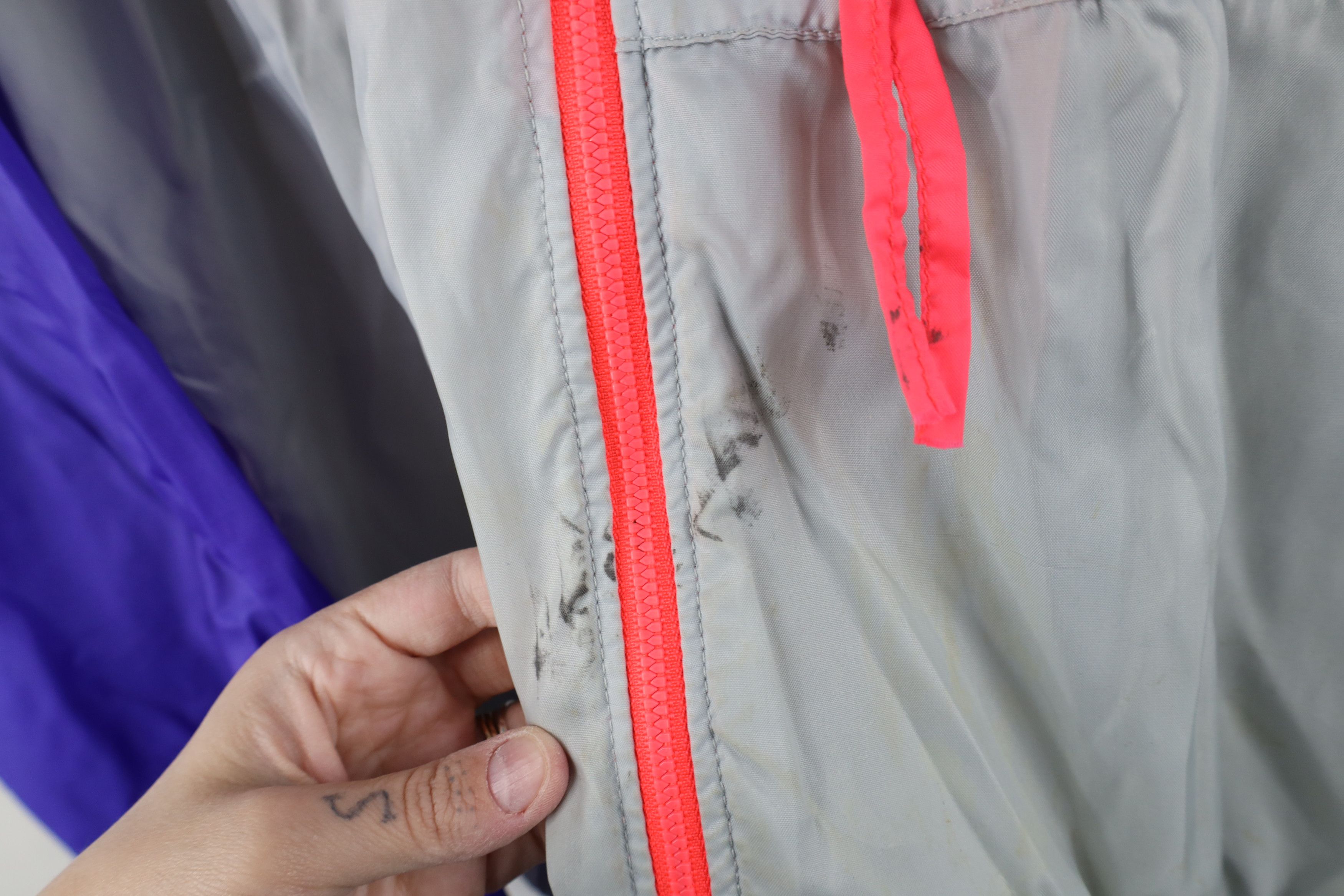Columbia Vintage 80s 90s Columbia Block Hooded Windbreaker Jacket Size US M / EU 48-50 / 2 - 6 Thumbnail