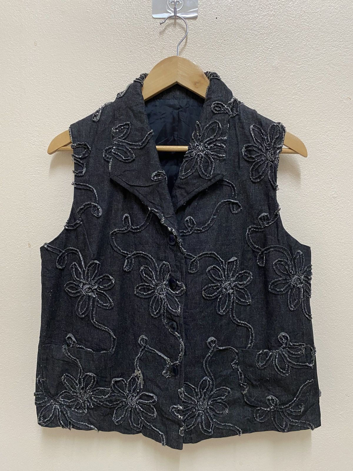 Beauty Beast Avant-Garde Floral Embroidered Denim Vest Japanese Style Size US M / EU 48-50 / 2 - 1 Thumbnail