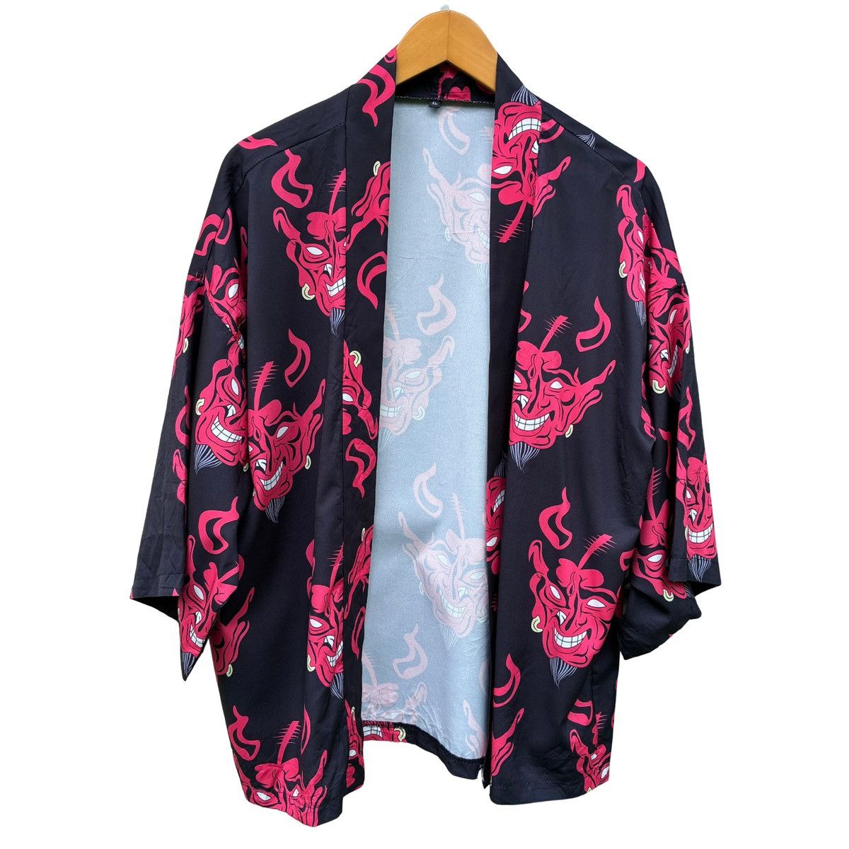 Shein SHEIN Manfinity Men Demon Print Open Front Kimono Robe Size ONE SIZE - 1 Thumbnail