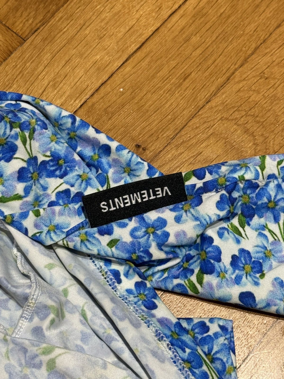 Vetements Vetements SS20 Glove Top Size L / US 10 / IT 46 - 6 Thumbnail